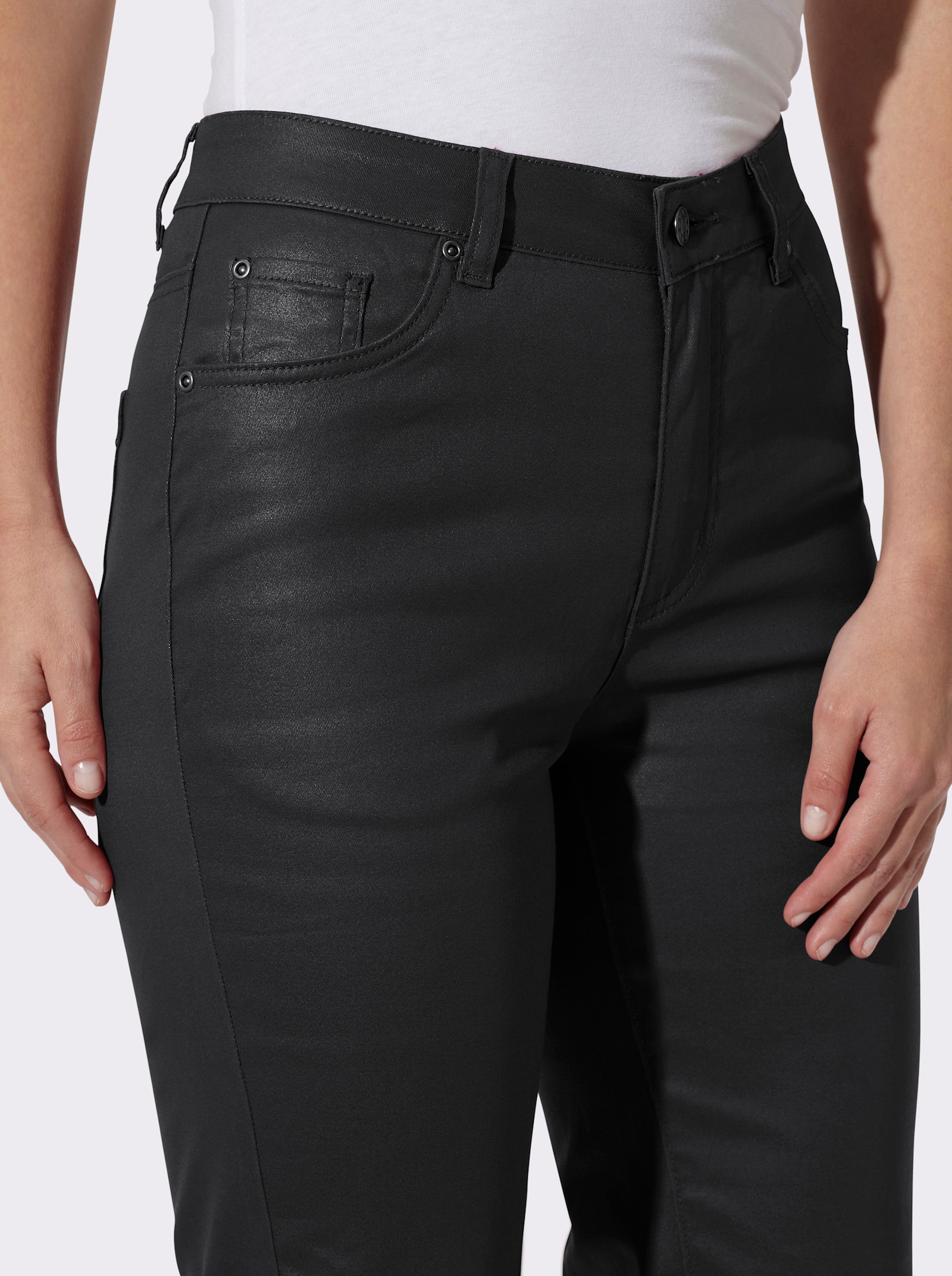 heine Bootcut-Jeans in Glanz-Optik - schwarz