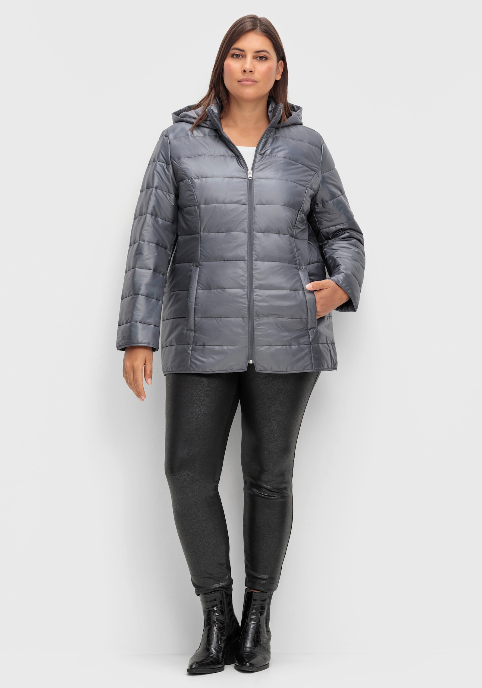 Steppjacke mit Kapuze, wärmend - grau