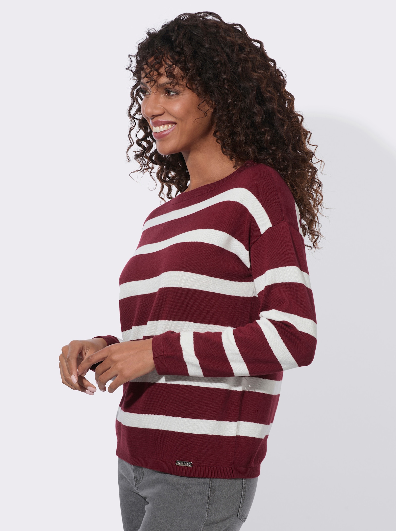  Feinstrickpullover mit U-Boot-Ausschnitt - dunkelrot-ecru-geringelt