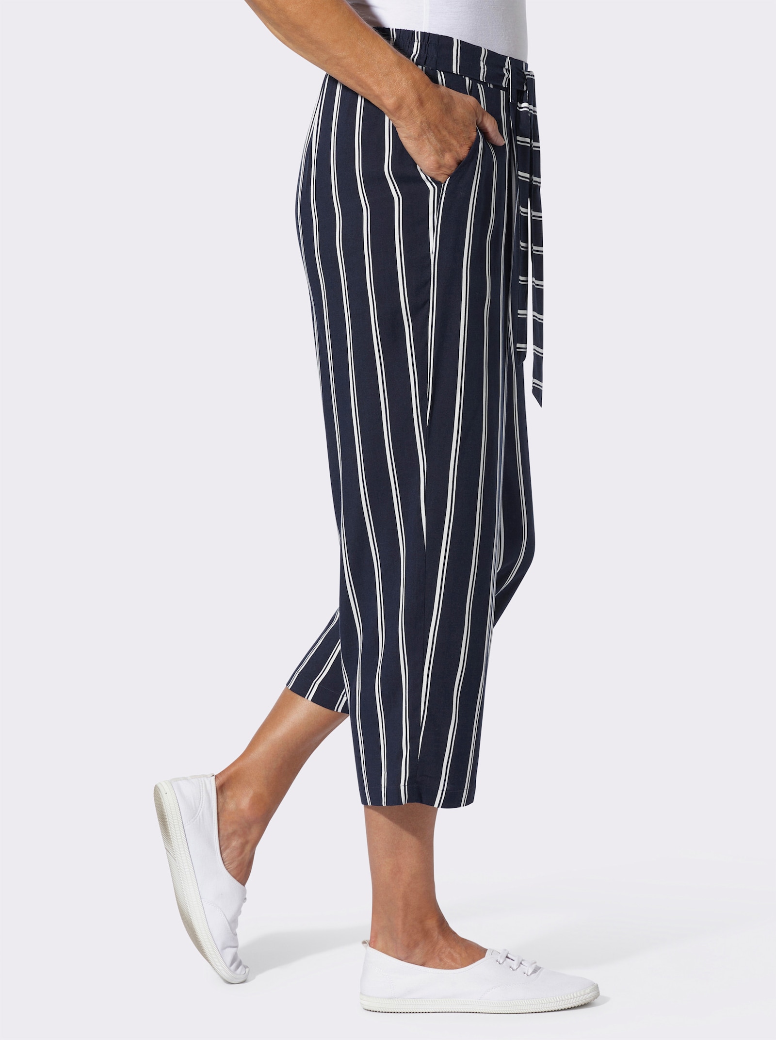 3/4-Hose mit fixiertem Bindegürtel - marine-ecru-gestreift