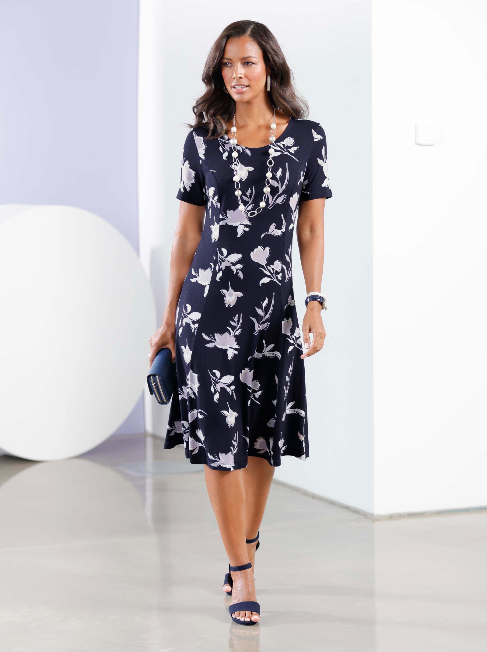 Jerseykleid in marine-flieder-bedruckt | WITT WEIDEN