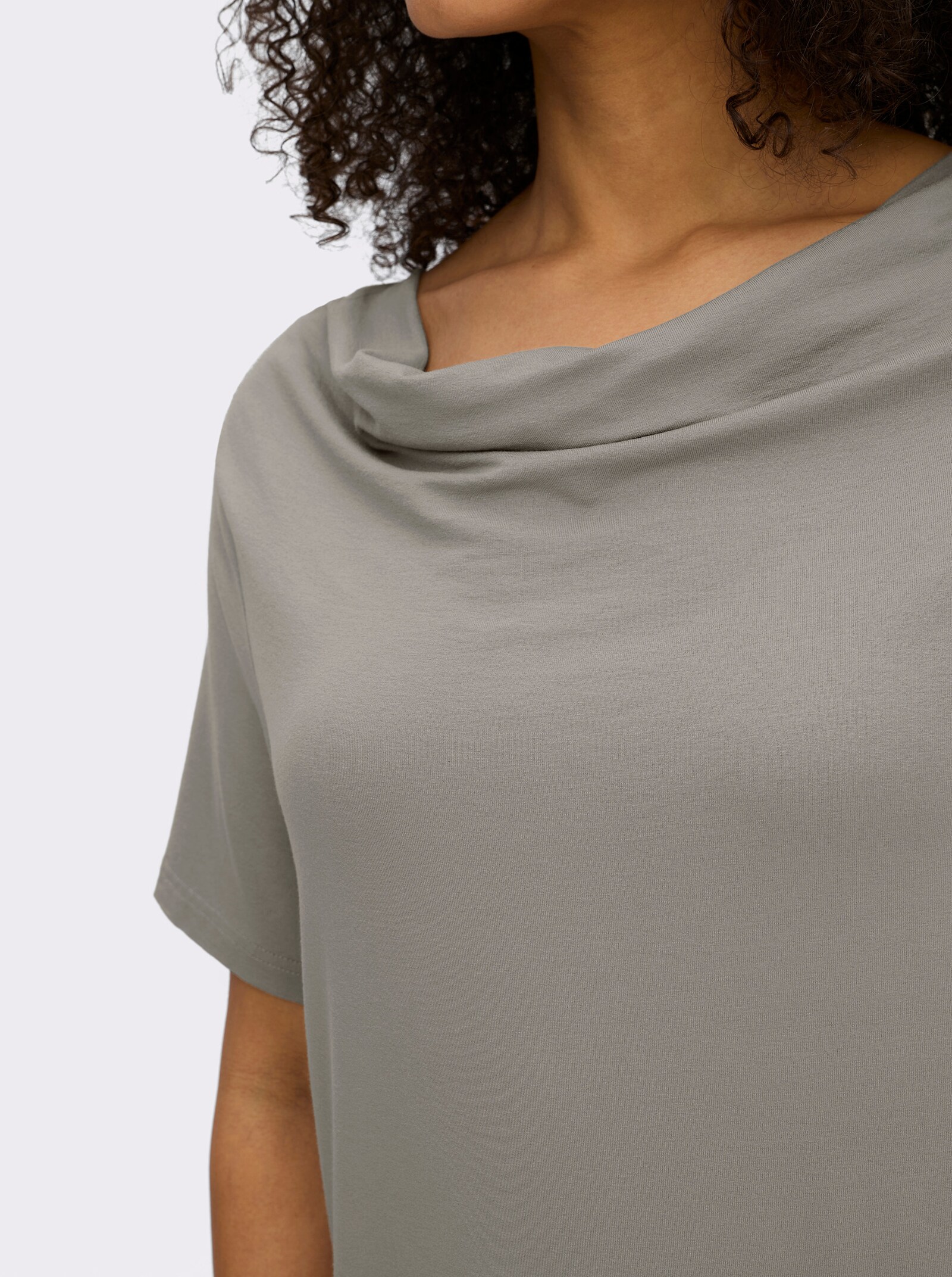 Wasserfallshirt mit kurzen Ärmeln - grau