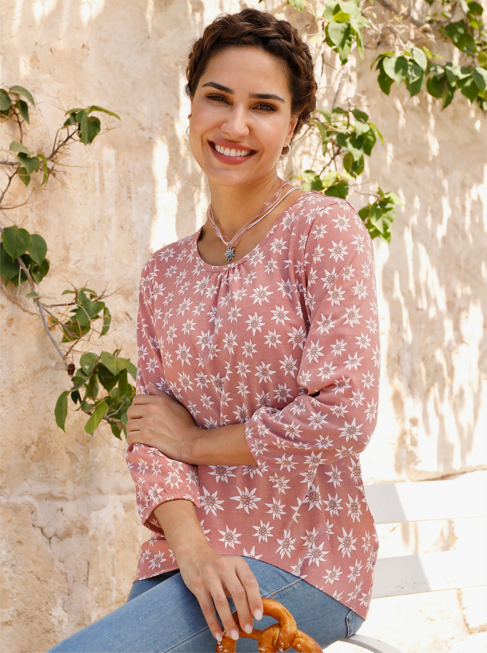 Tričko s 3/4 ruk. a kvet. vzorom - potlač vo farbách ružové drevo a biela