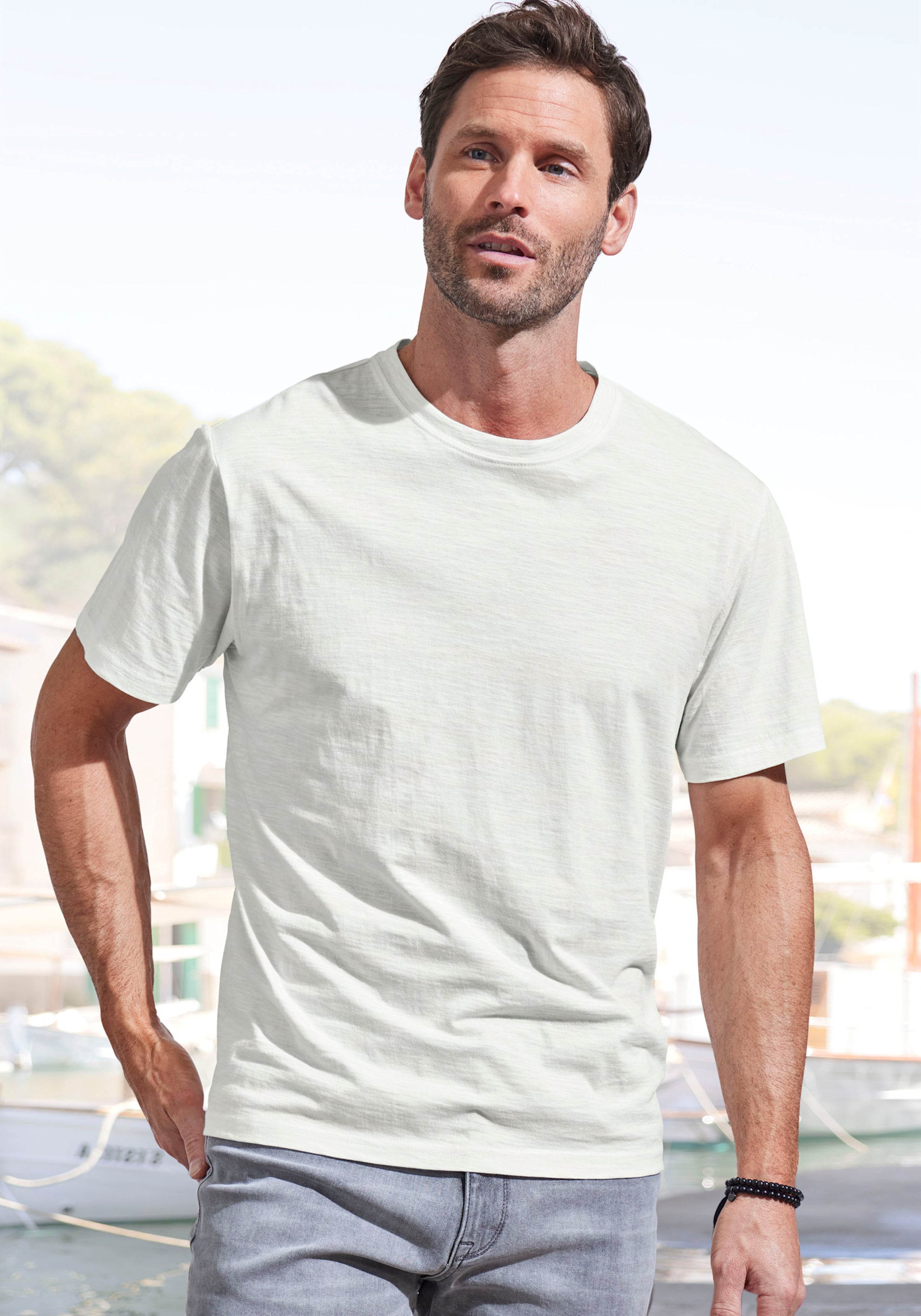 Thumbnail - T-Shirt