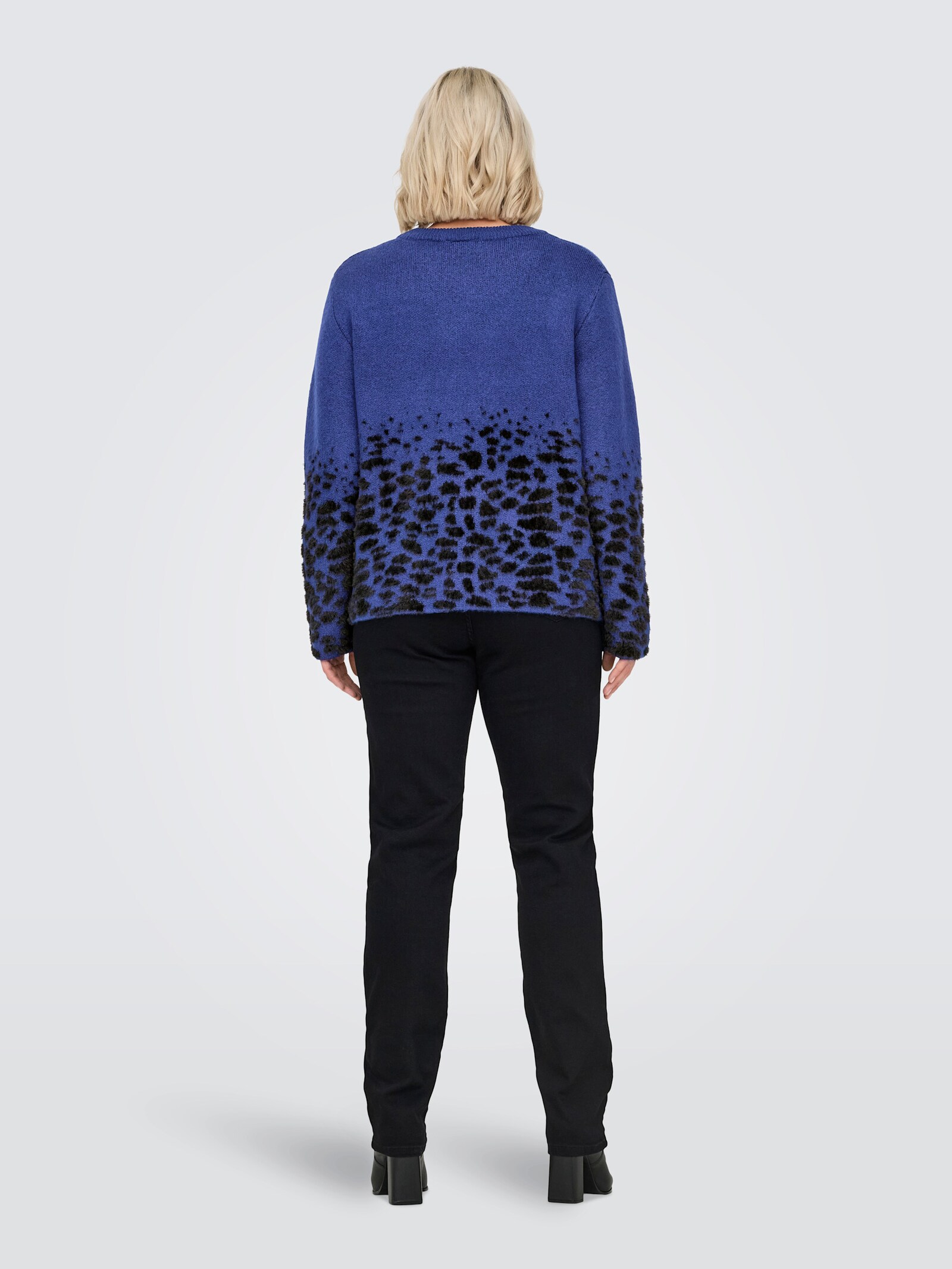 ONLY CARMAKOMA Rundhalspullover - sodalite blue pattern:black