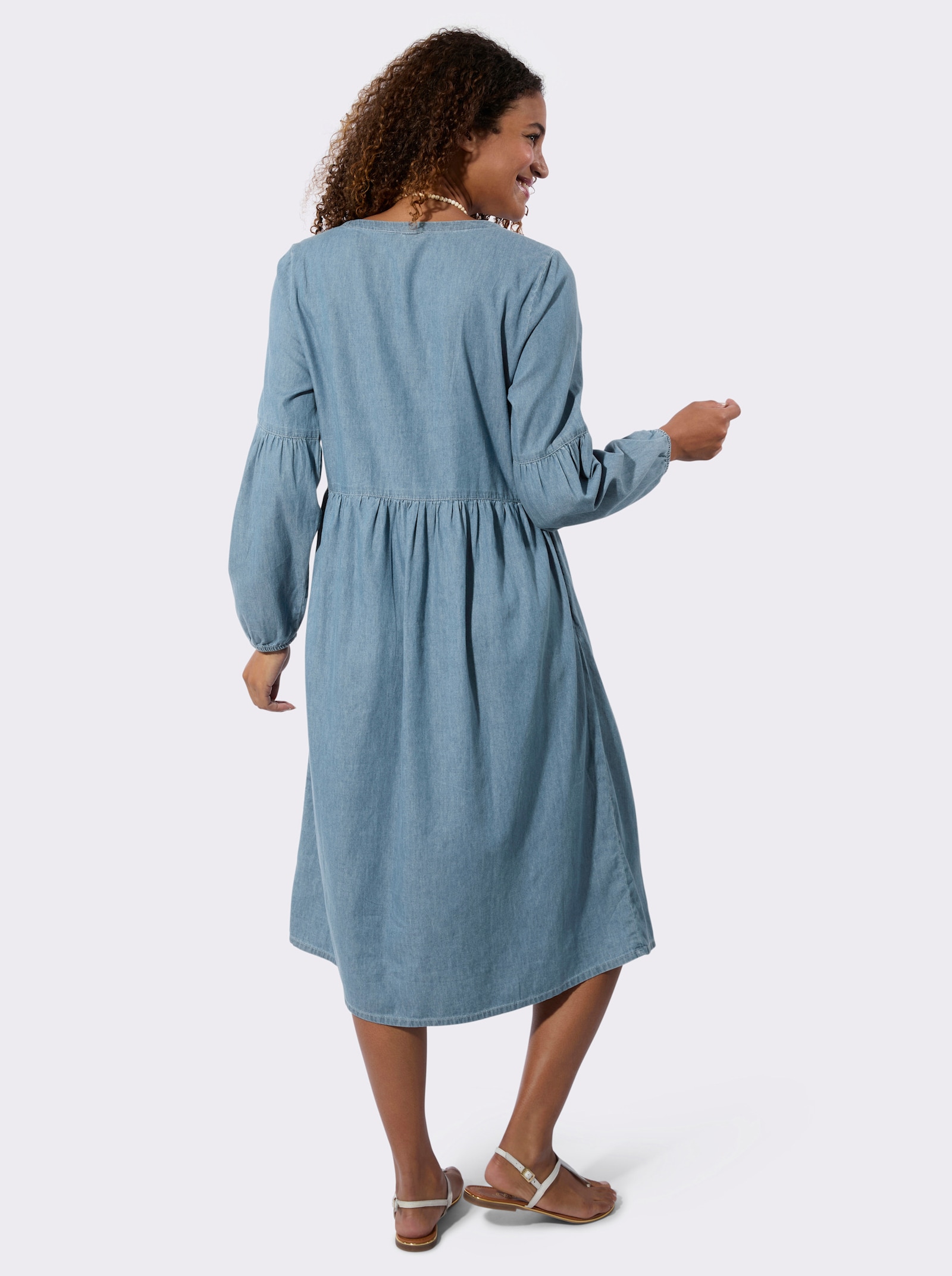 Jeanskleid mit floraler Stickerei - blue-bleached