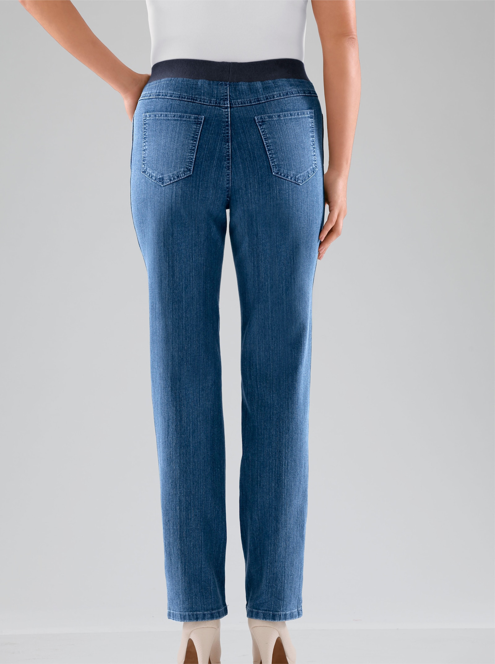 Stretch-Jeans mit Rundum-Dehnbund - blue-bleached