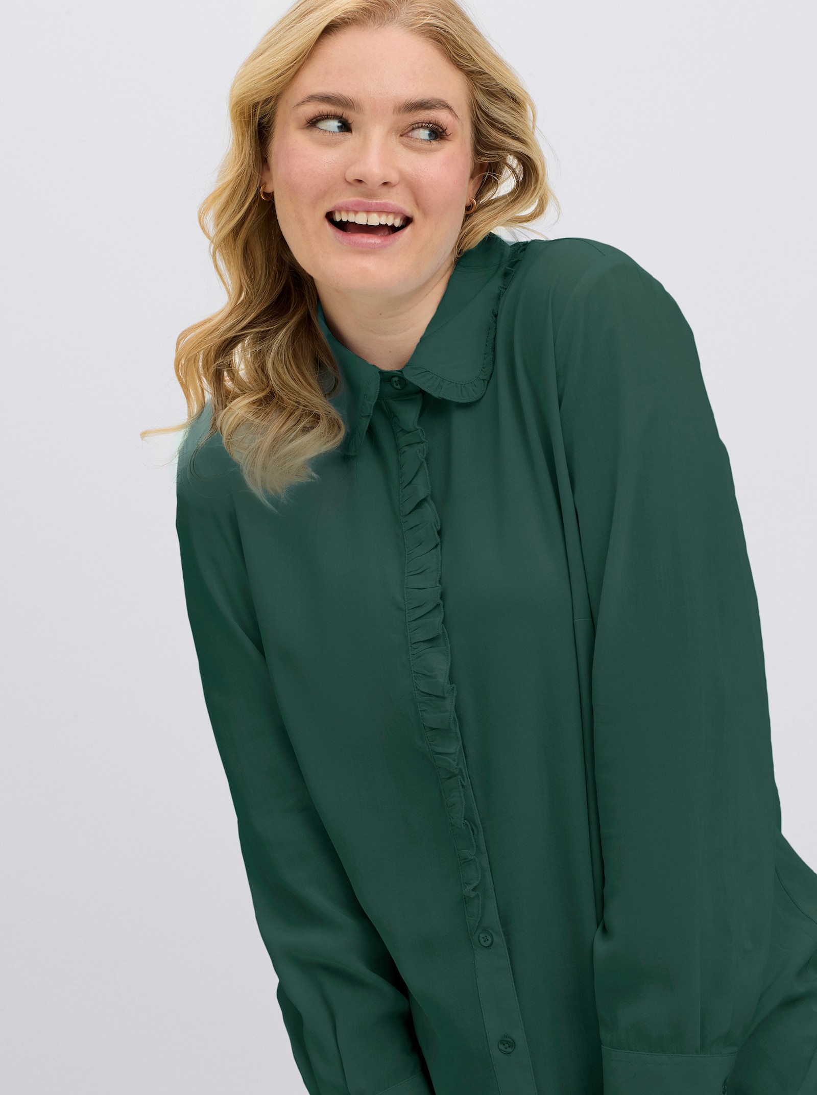 sheego Hemdbluse mit gerüschter Knopfleiste - moos