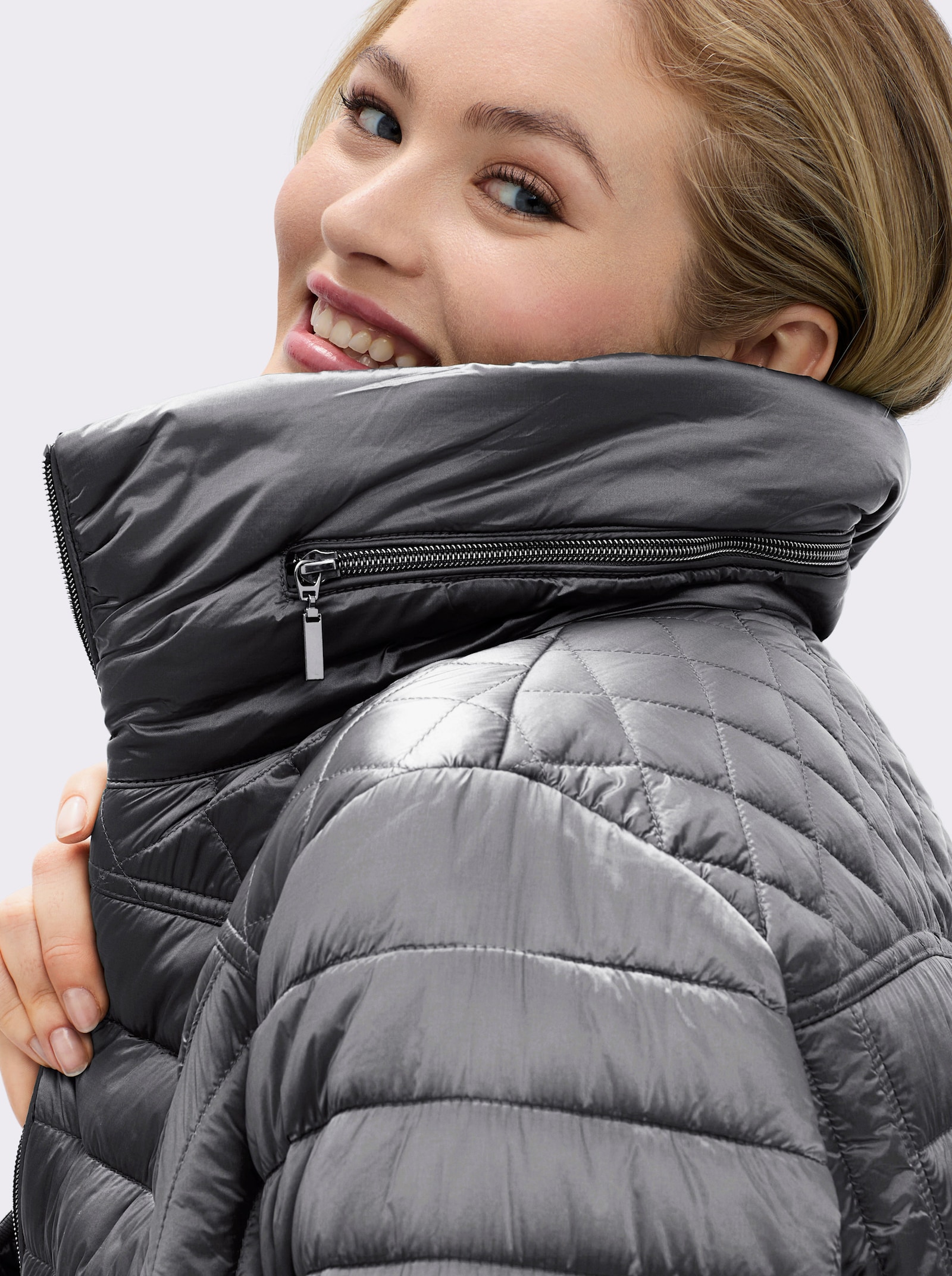 Steppjacke mit dezentem Glanz - silbergrau