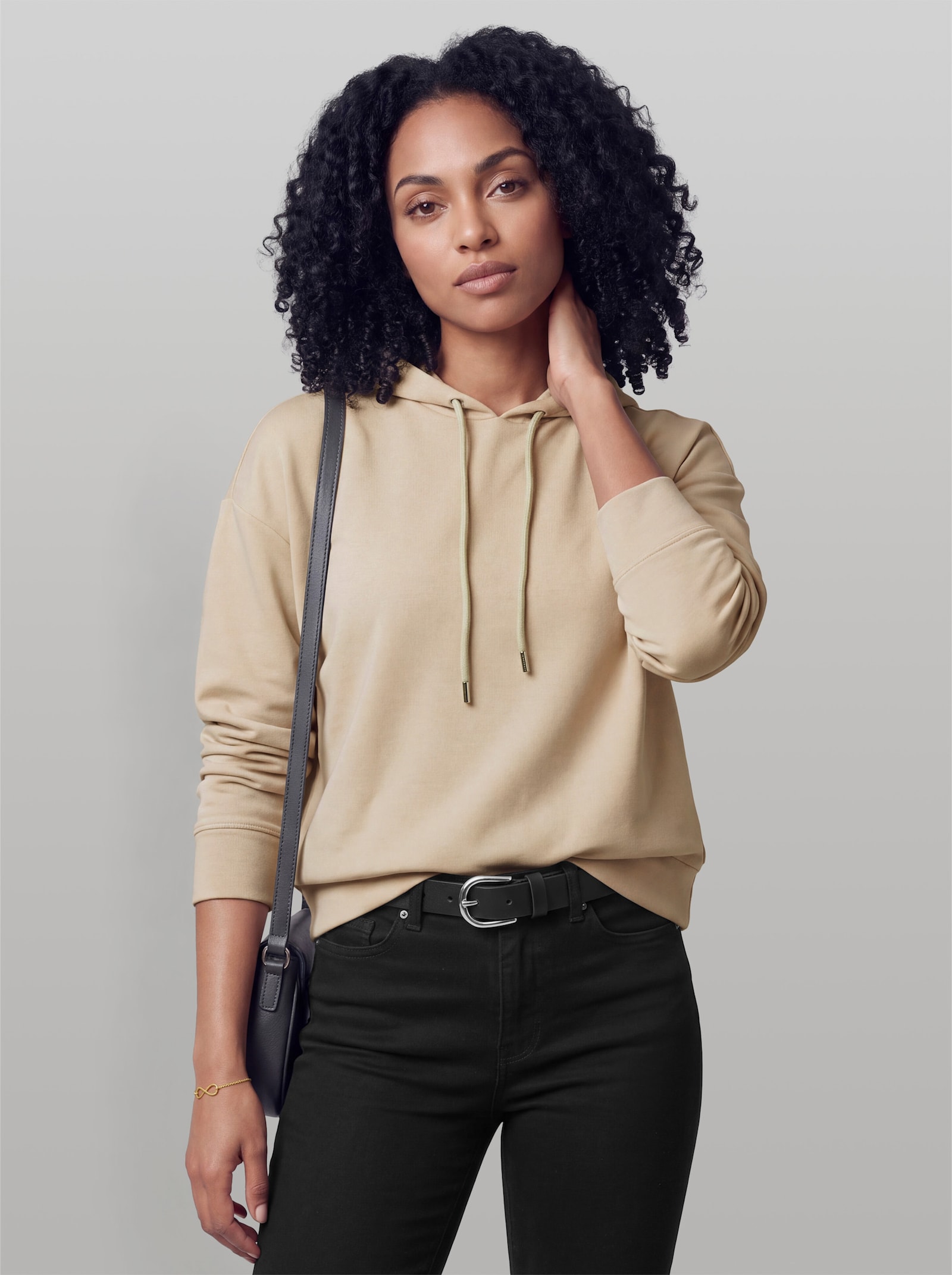 heine Hoodie mit Applikation hinten - sand