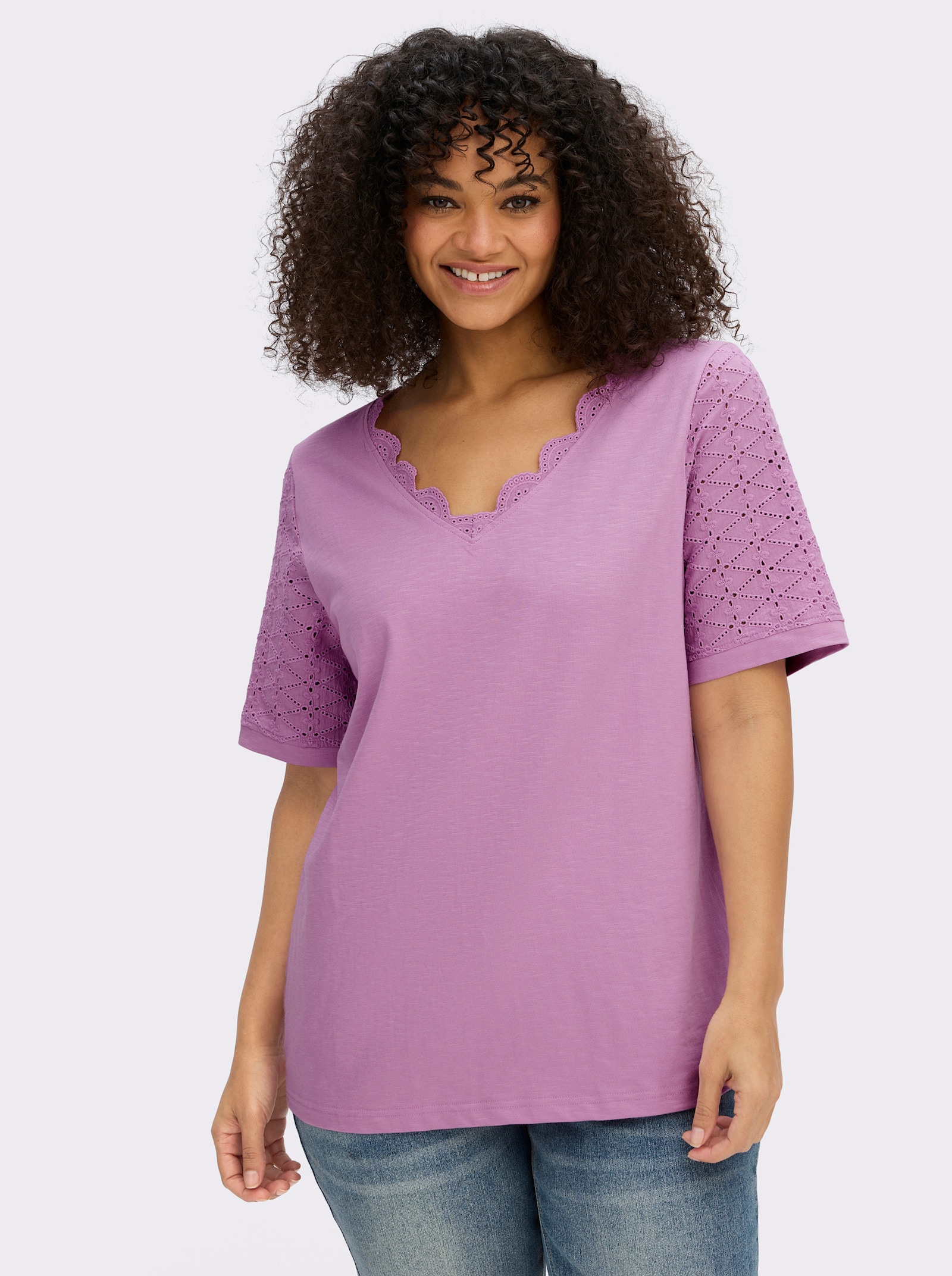 sheego by Joe Browns Shirt met V-hals, ajourwerk en schulprand - orchidee