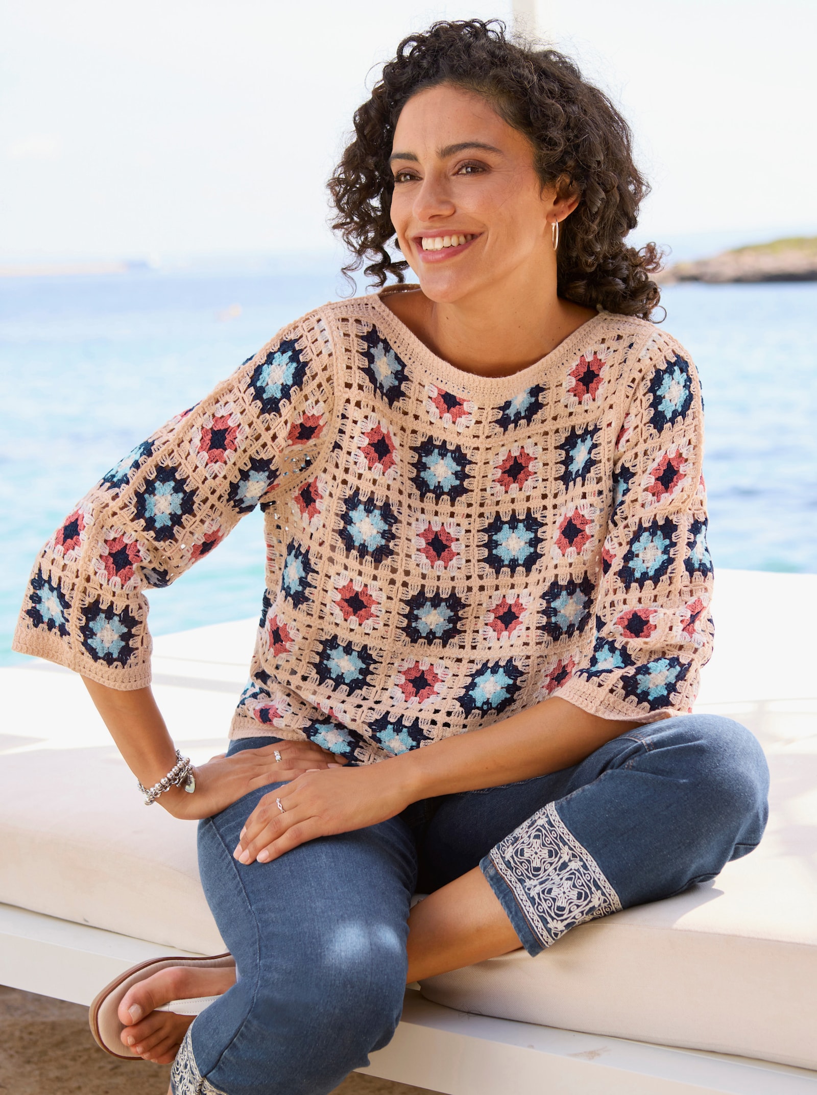 Pullover in Häkel-Optik - apricot-koralle-gemustert