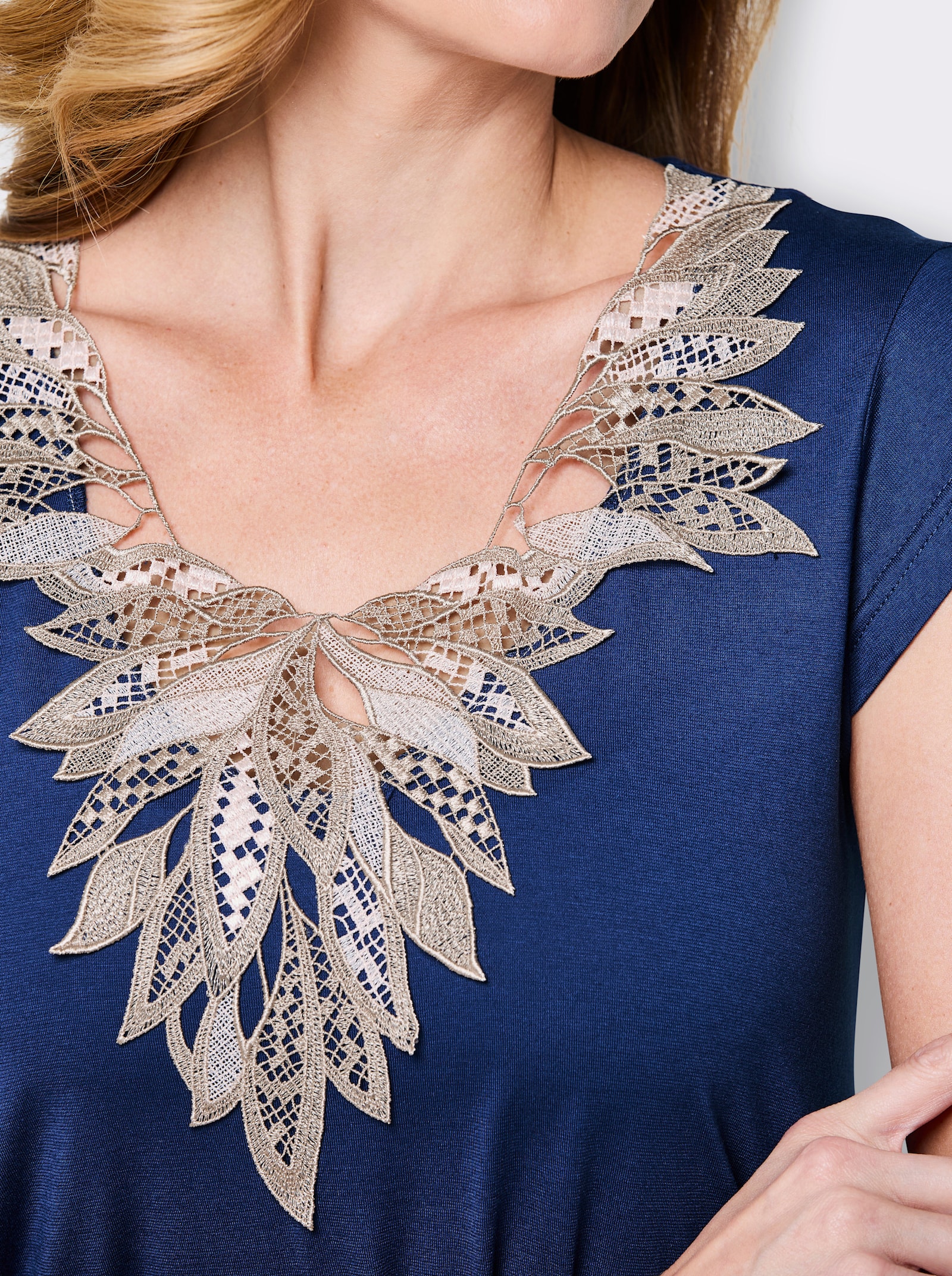 Nachthemd mit V-förmiger Spitze - royalblau