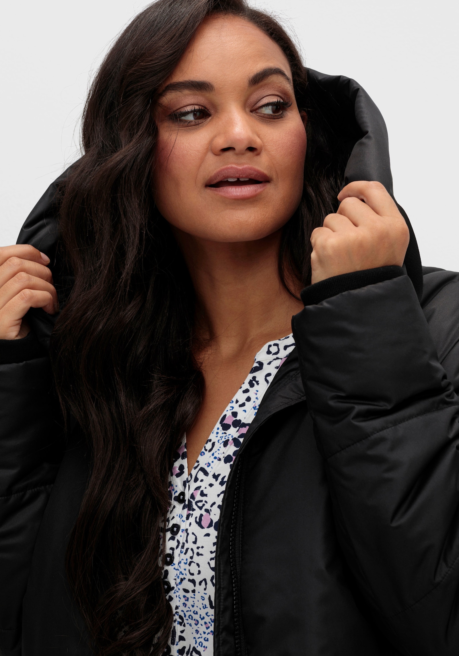 Stark wärmende Longjacke mit Steppmuster - schwarz