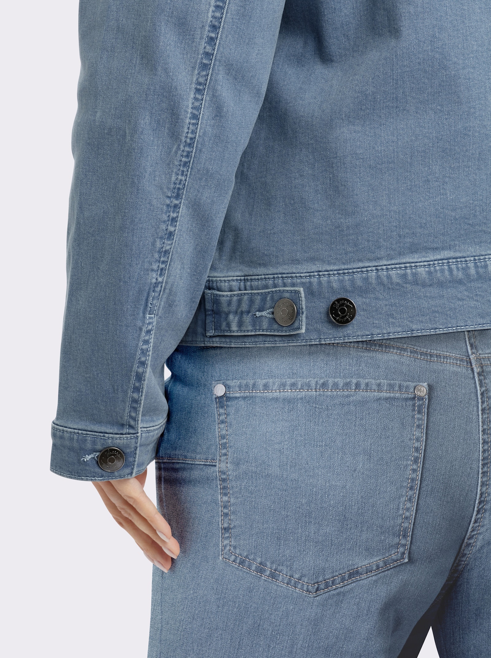 sheego Jeansjacke in Blousonform - blue-bleached