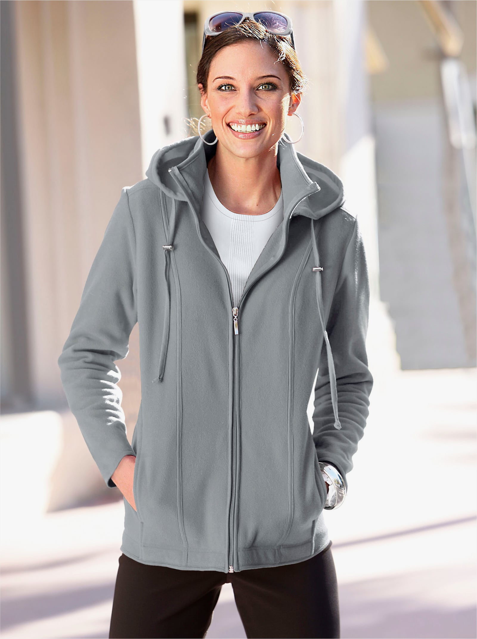 Fleecejacke mit abnehmbarer Kapuze - grau-meliert