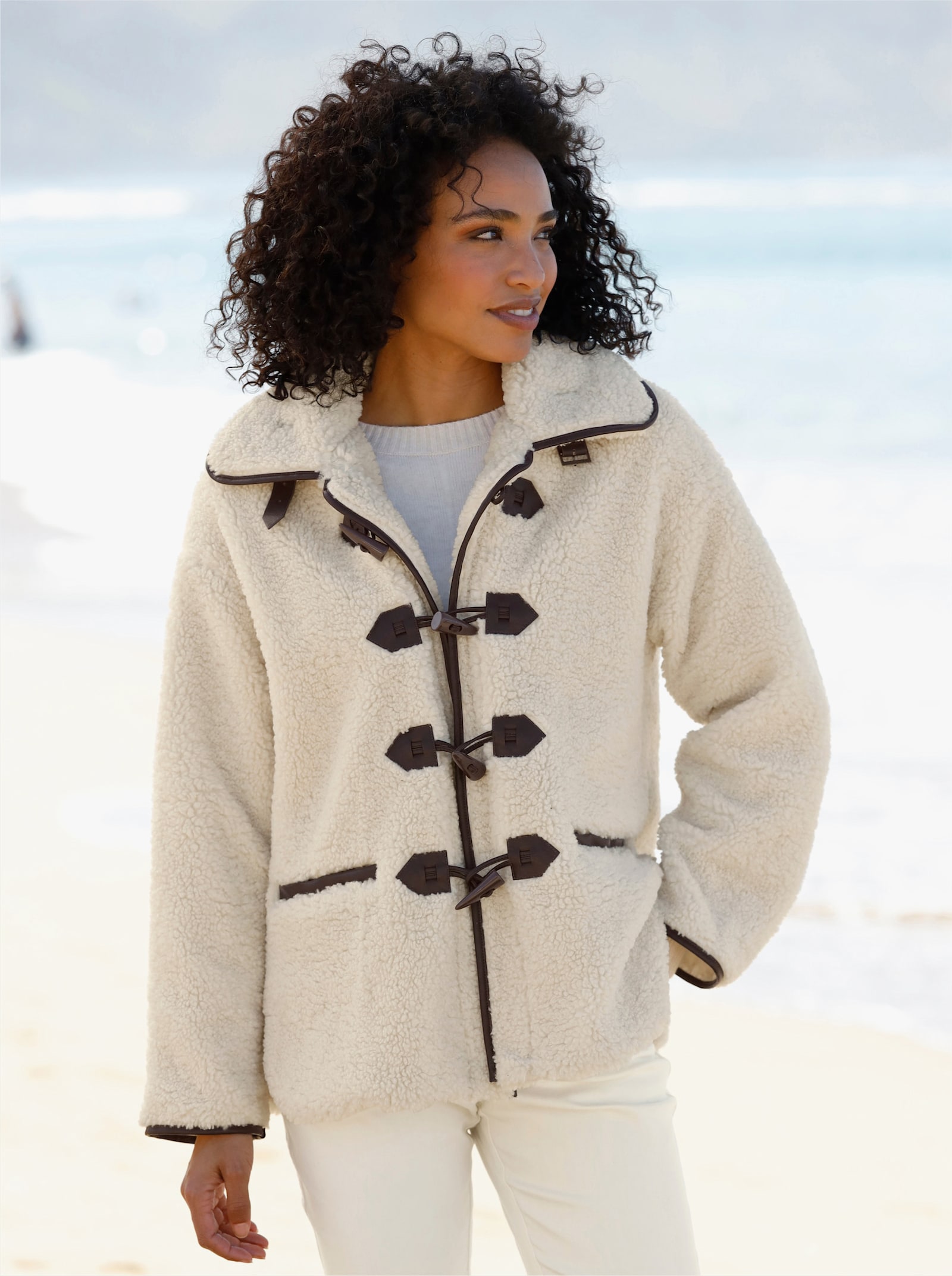 heine Teddyjacke mit Knebelknöpfen - champagner