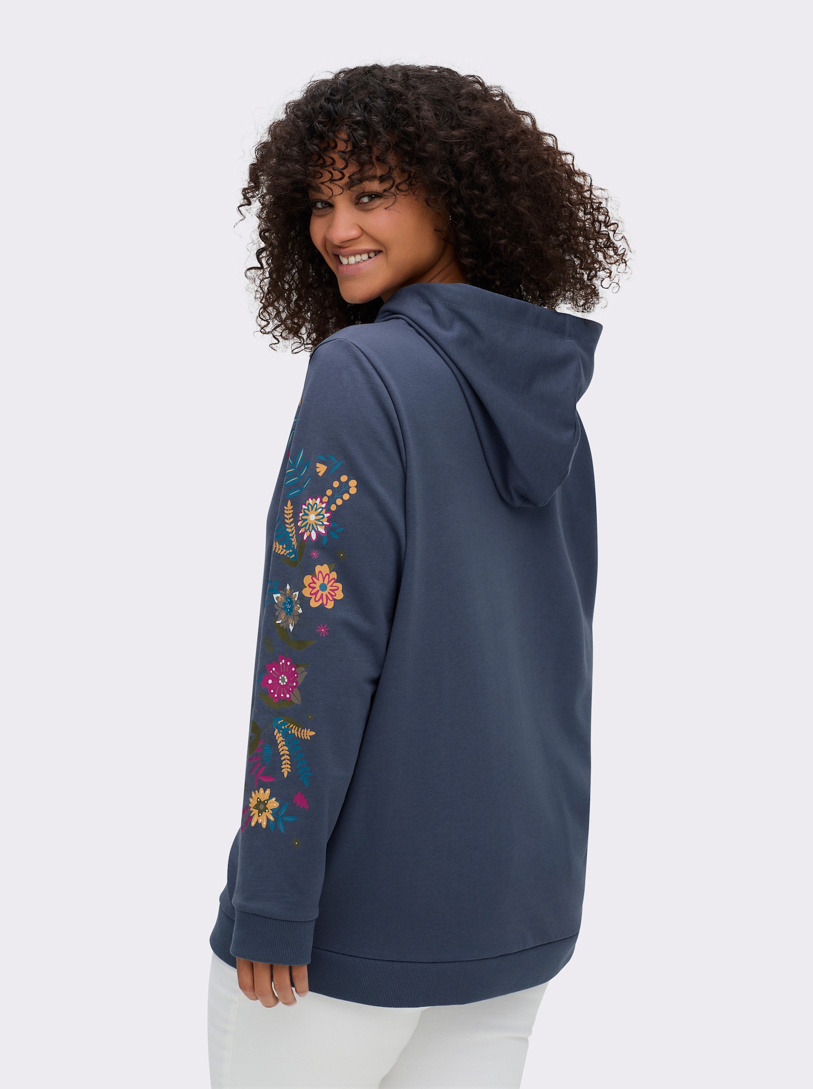 sheego Sweatshirt mit floralem Druck - rauchblau