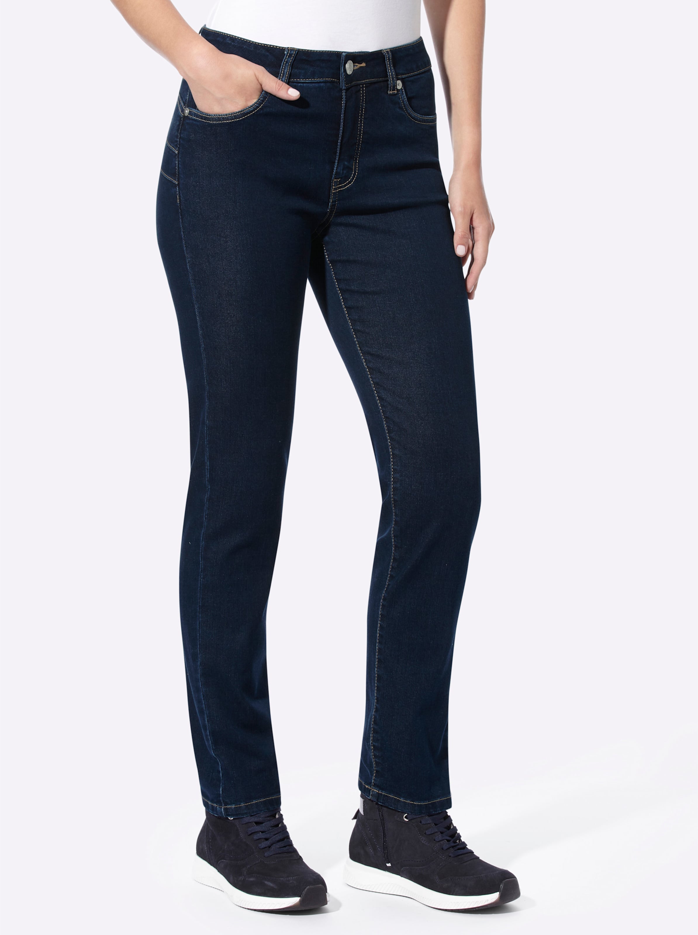 se bei günstig Kaufen-Push-up-Jeans in dark blue von heine. Push-up-Jeans in dark blue von heine <![CDATA[Push-up-Jeans 5-Pocket-Style in hochwertiger, supersofter Stretch-Qualität mit Lyocell und Viskose für optimalen Tragekomfort. Formt dank aufwendiger Nahtverarbeitung ei