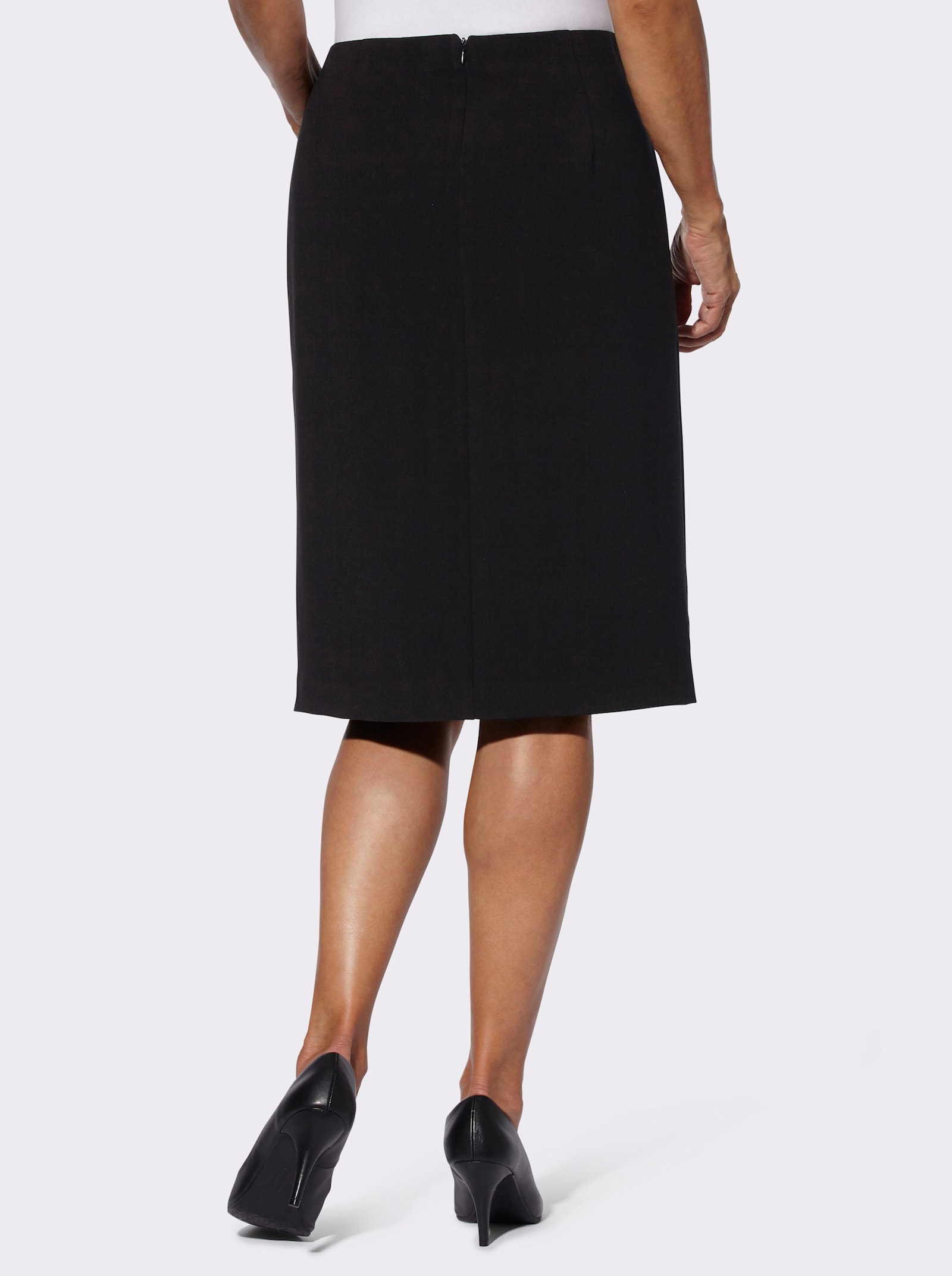 Faltenrock in schmaler Schnittform - schwarz