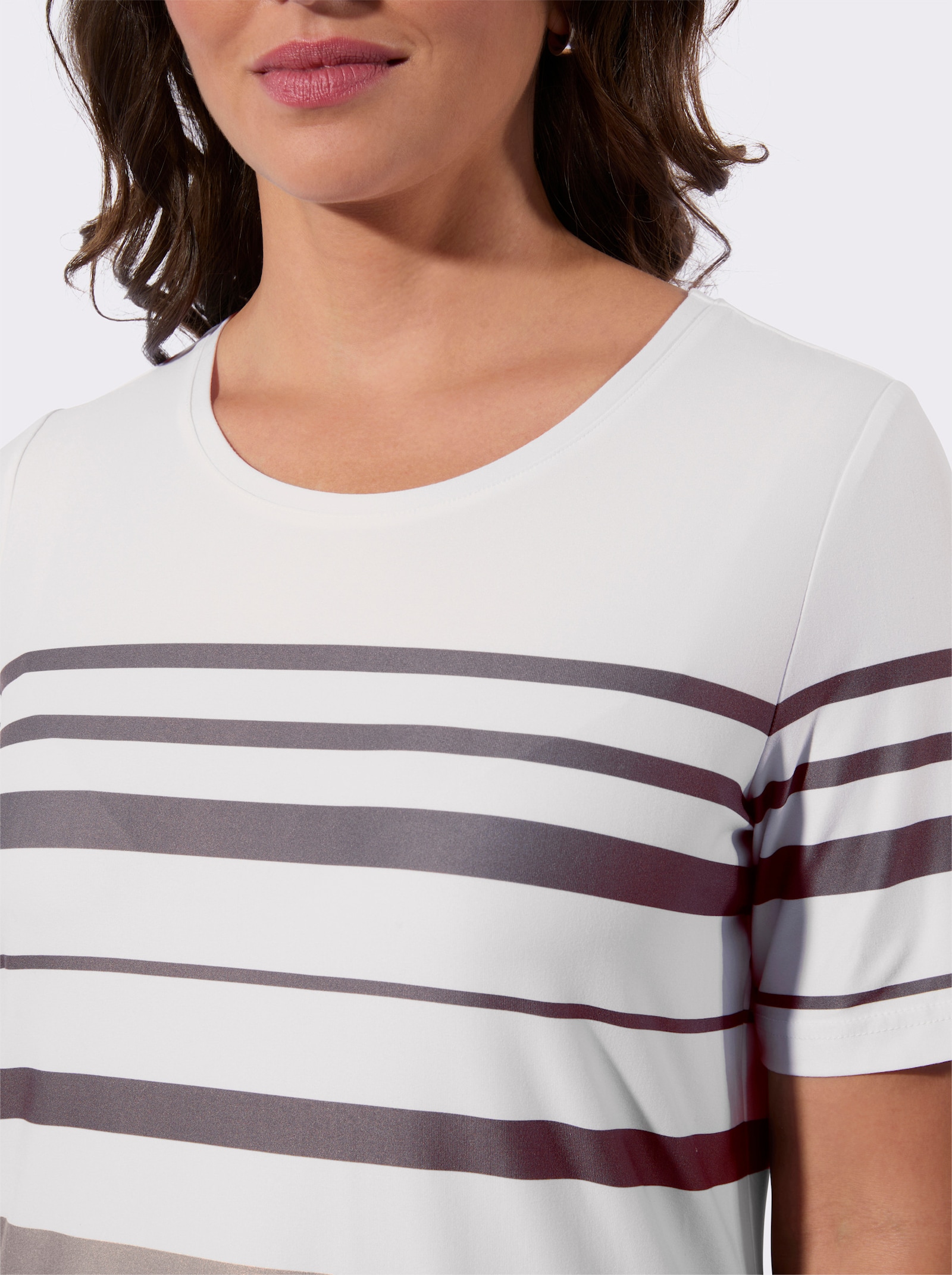 Ringelshirt mit recyceltem Polyester - sesam-weiß-geringelt