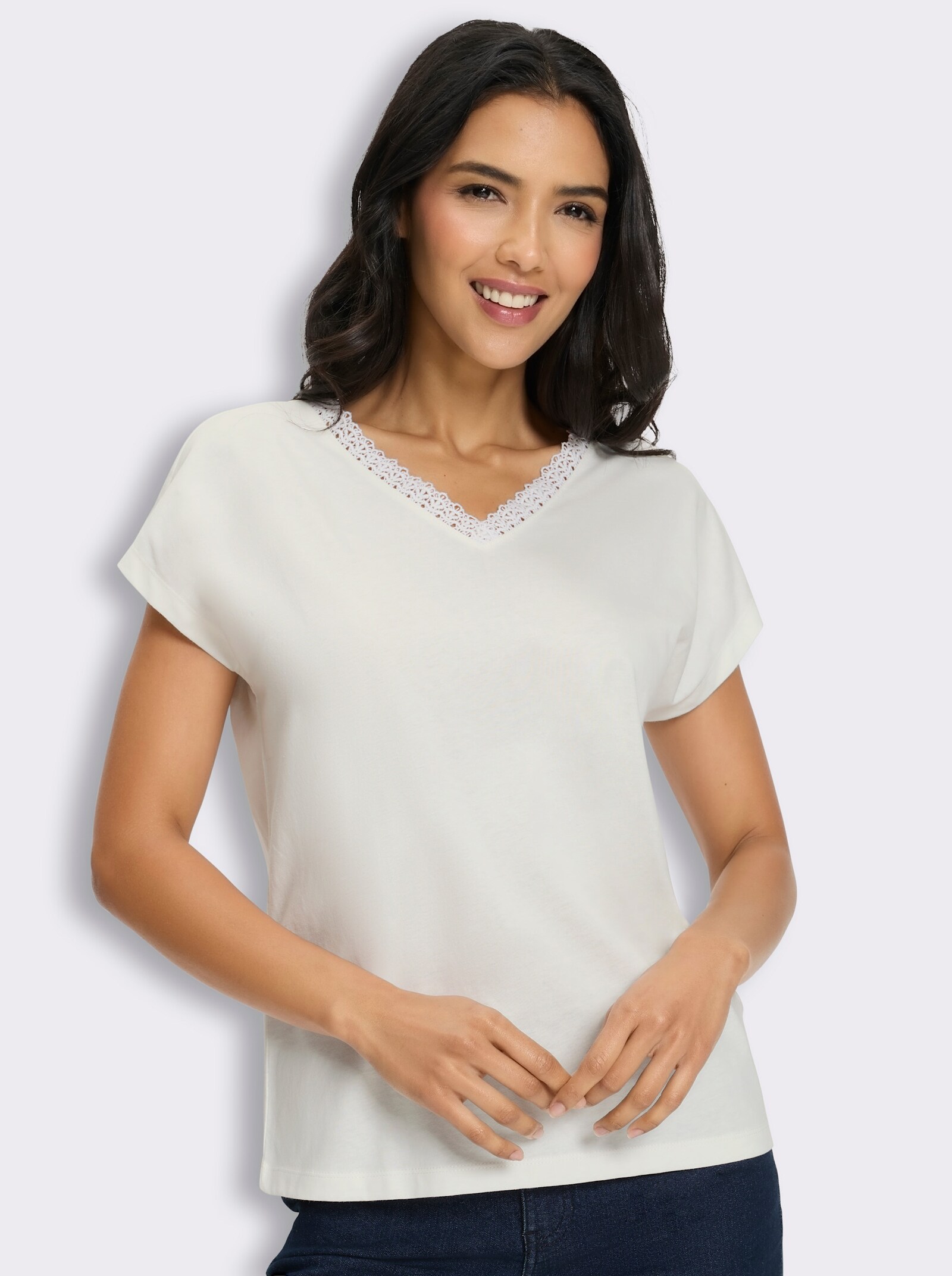 Kurzarmshirt mit Spitze am V-Ausschnitt - ecru