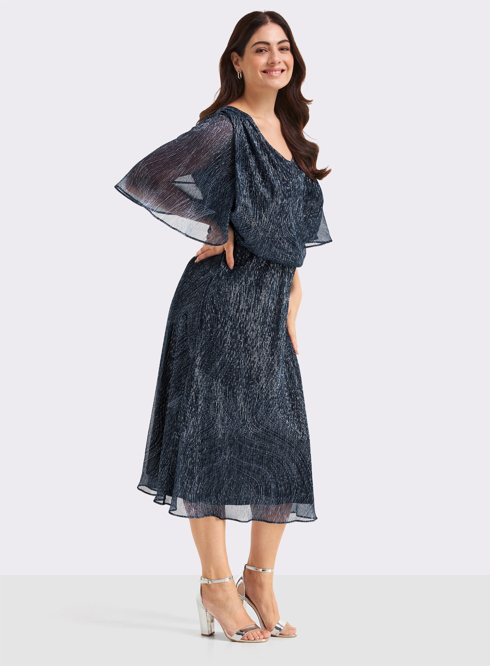 sheego Chiffonkleid mit Volant-Details - tiefblau-bleu-gemustert