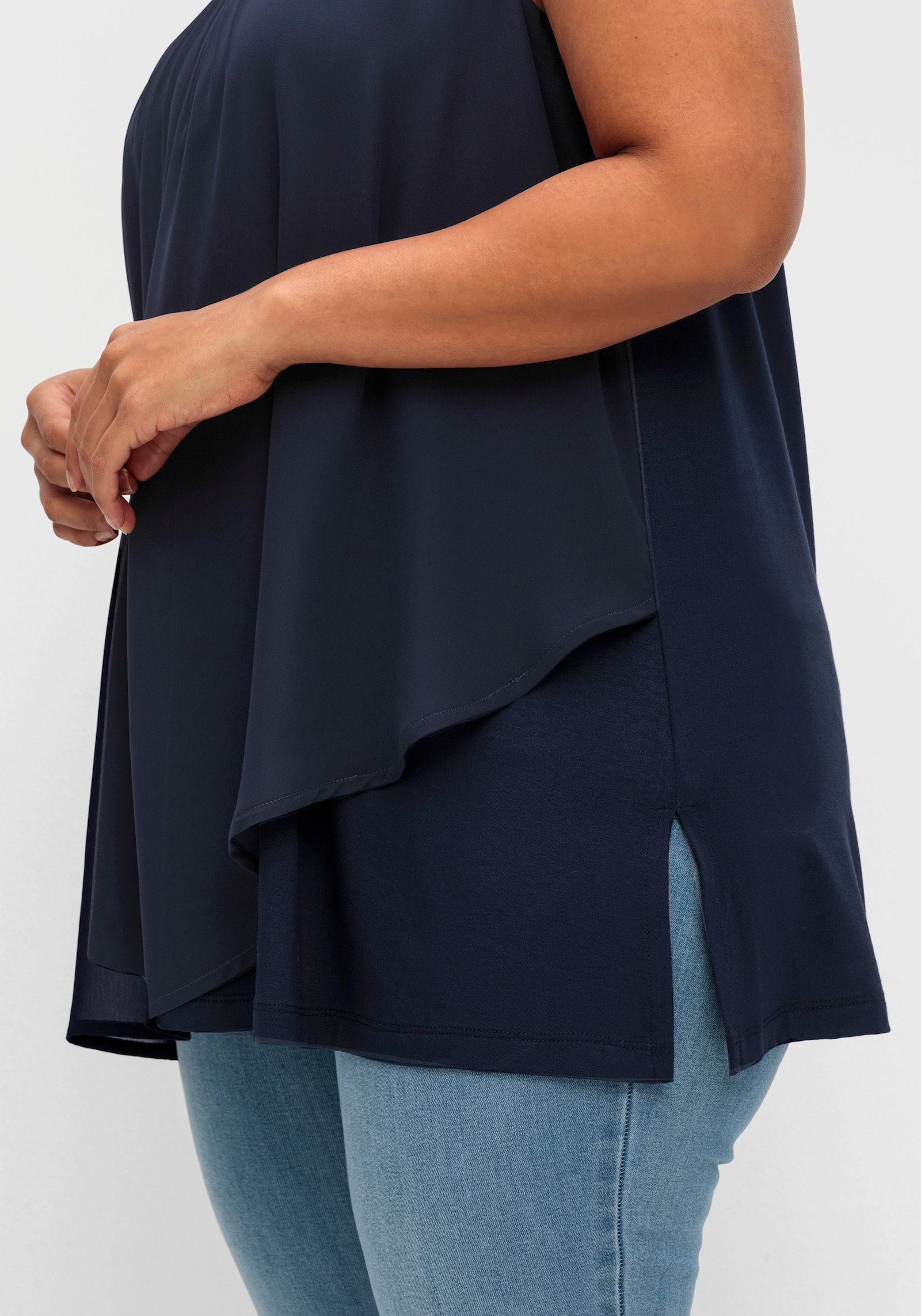 sheego 2-in-1-Top aus Chiffon und Jersey - tiefblau
