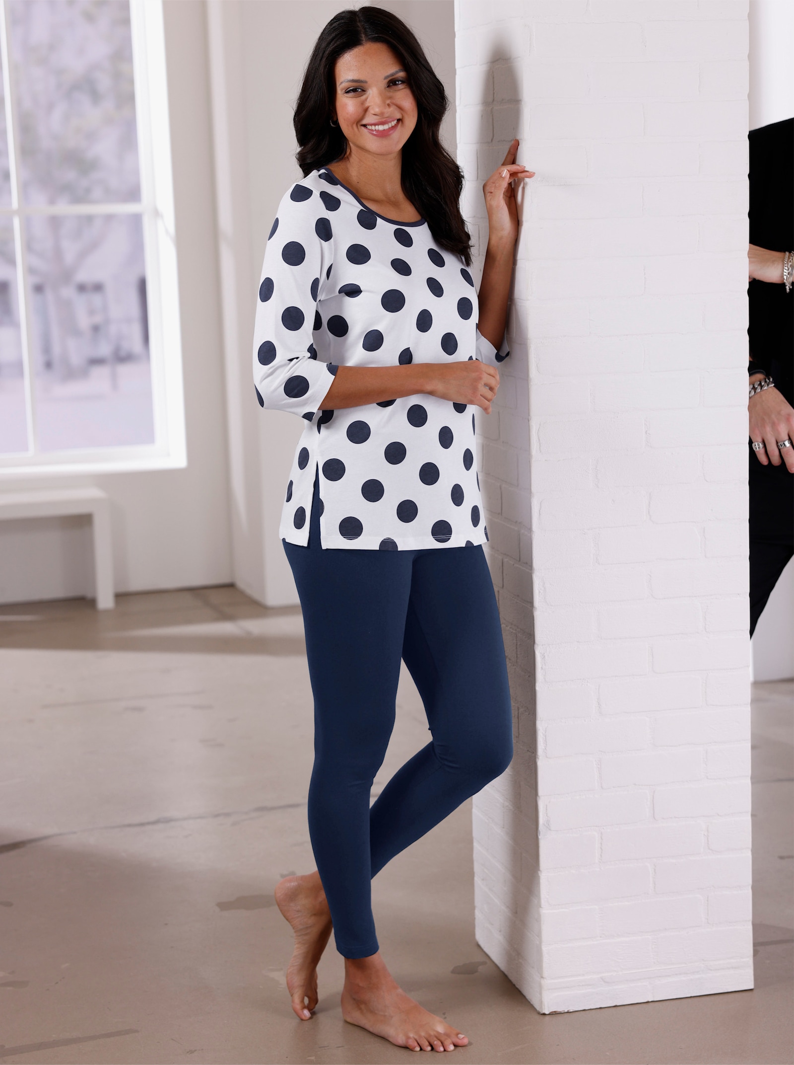 Lang shirt in langer model - ecru/marine geprint