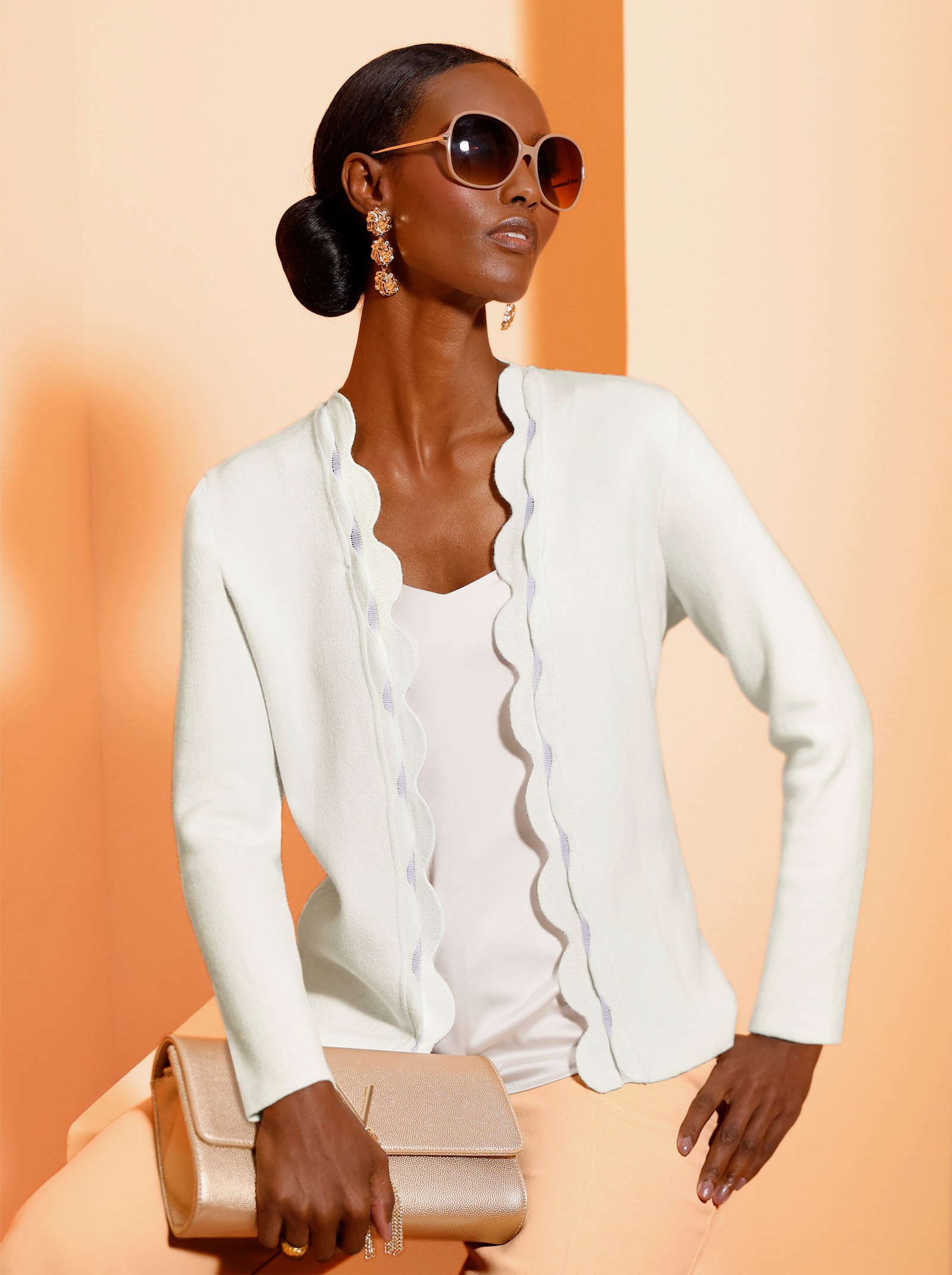 Veste en tricot avec empiècement en résille - écru