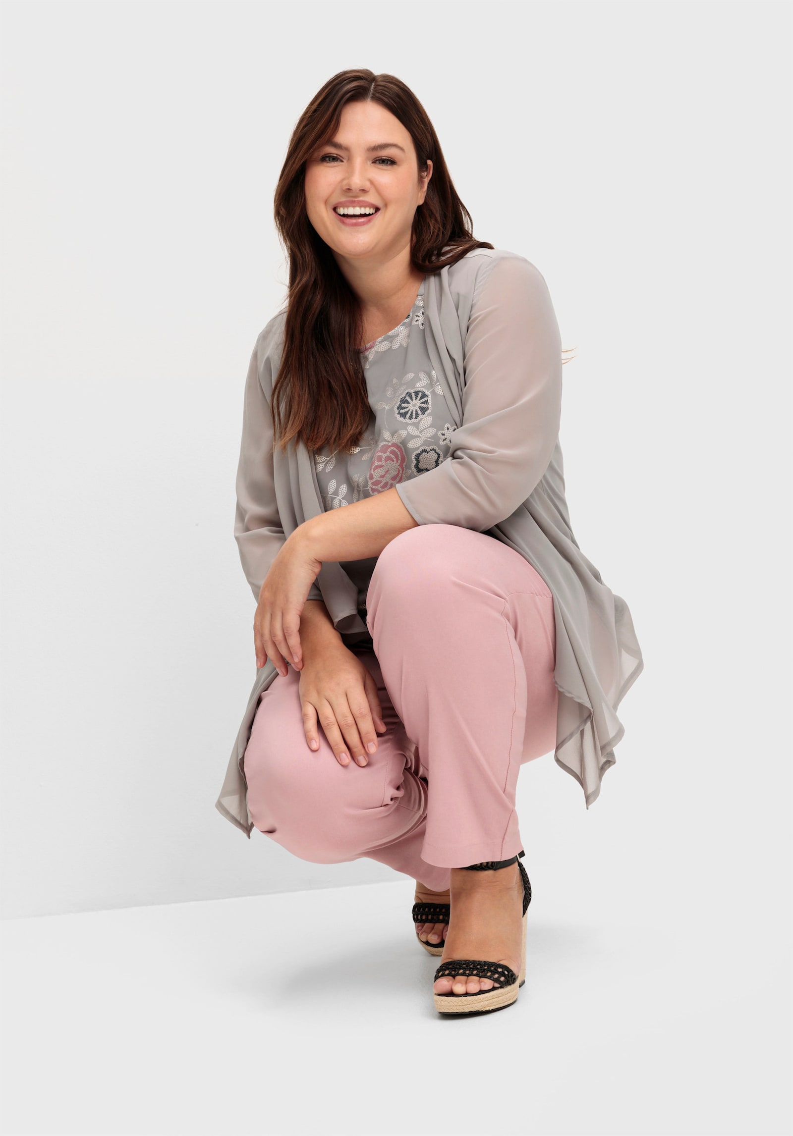 Bengalinhose mit Schmetterlings-Stickerei - hortensie