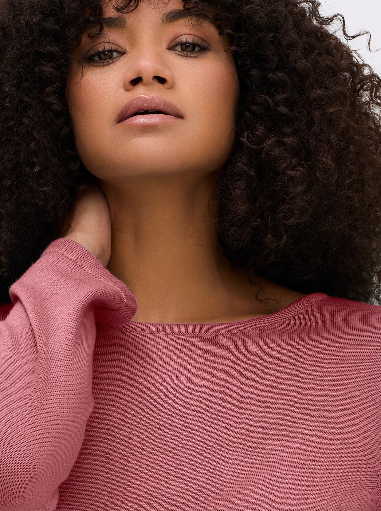 Rundhalspullover mit U-Boot-Ausschnitt - erika