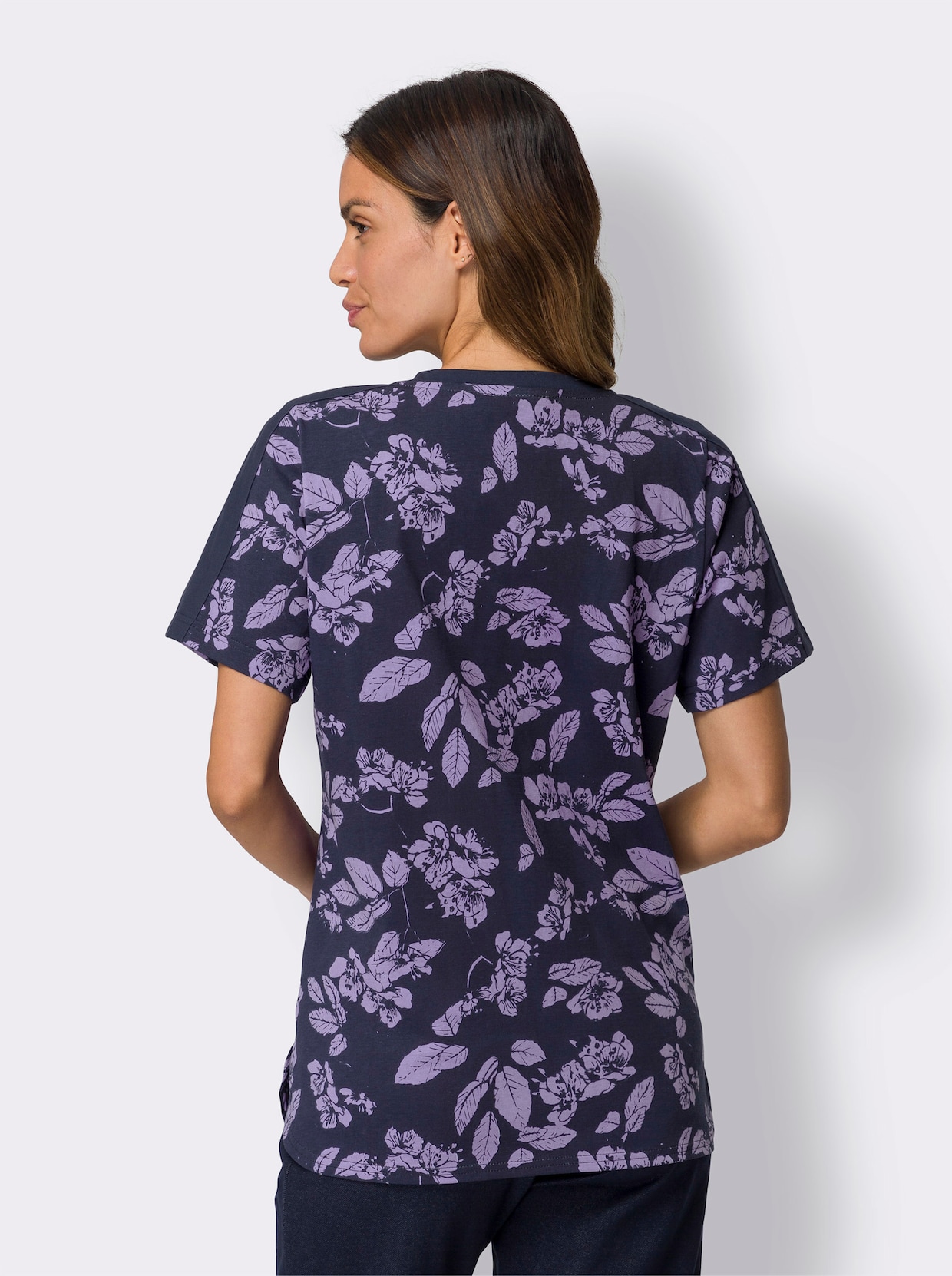 Voľnočasové tričko - dunkelblau-lavendel-bedruckt