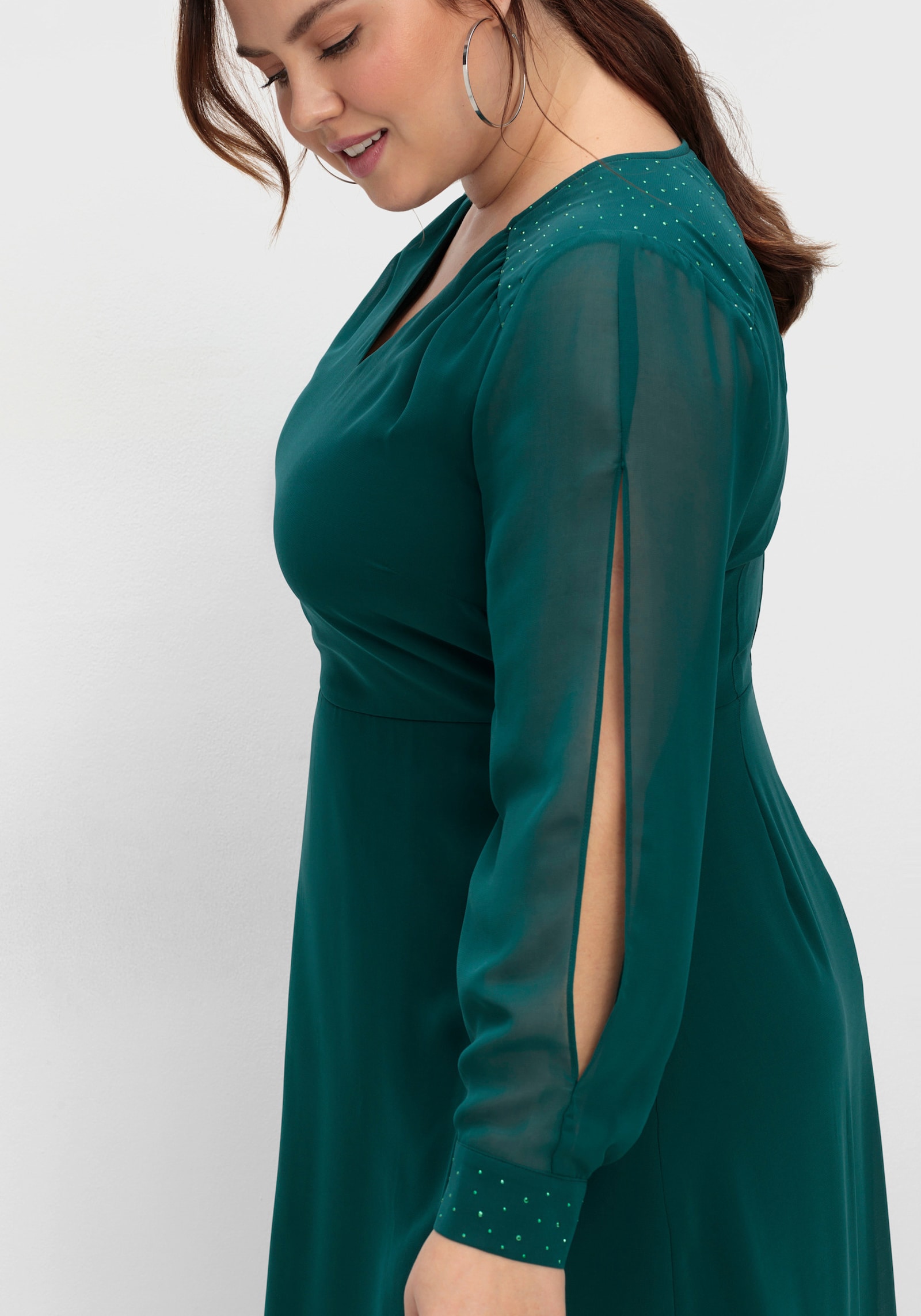 sheego Abendkleid mit kleinen Schmucksteinchen - dunkelgrün