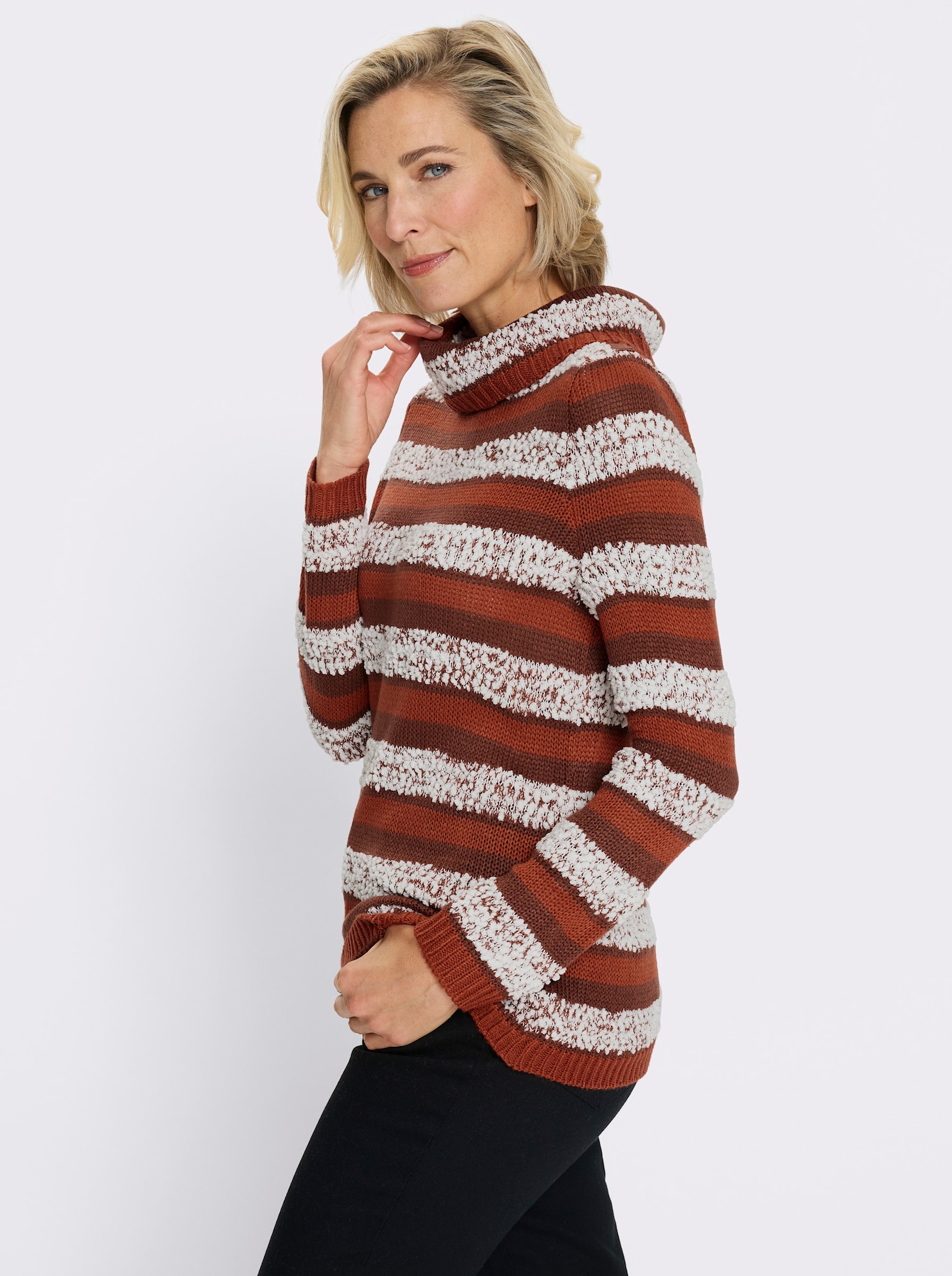 Rollkragenpullover mit Effektgarn - rostrot-ecru-gemustert