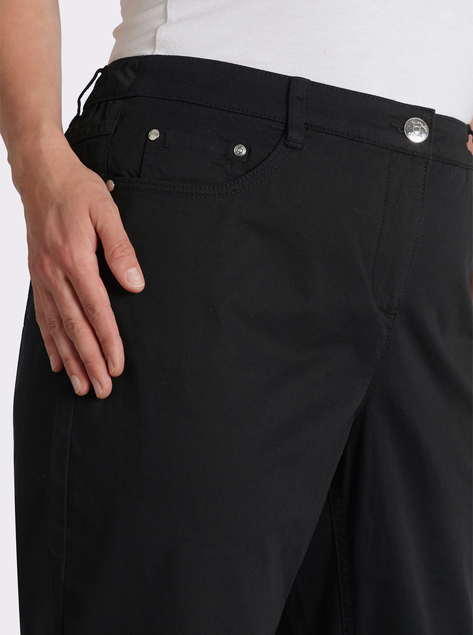 sheego 5-Pocket-Hose mit Shaping-Einsatz vorn - schwarz