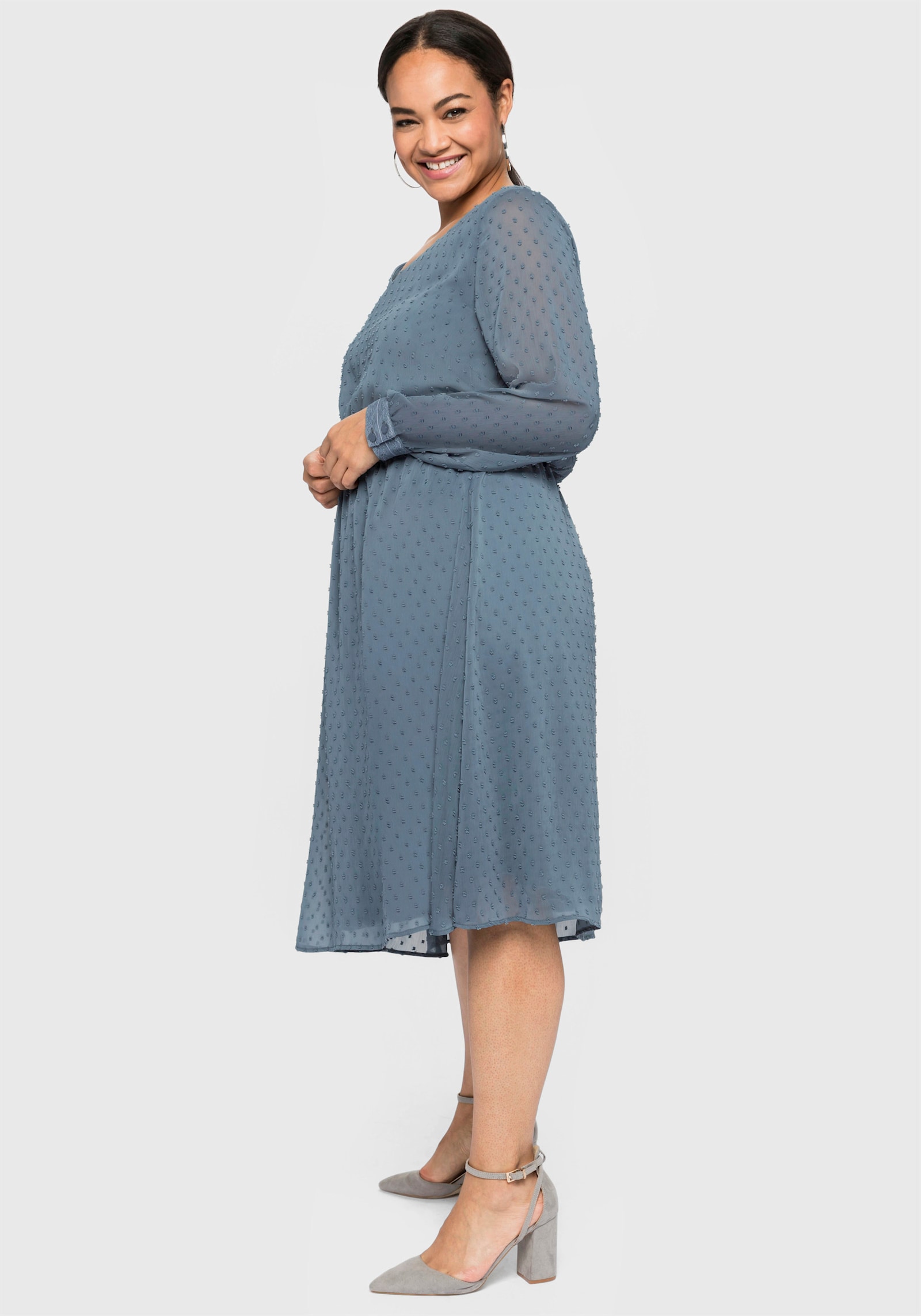 sheego Robe en mousseline avec effet 3D - bleu acier