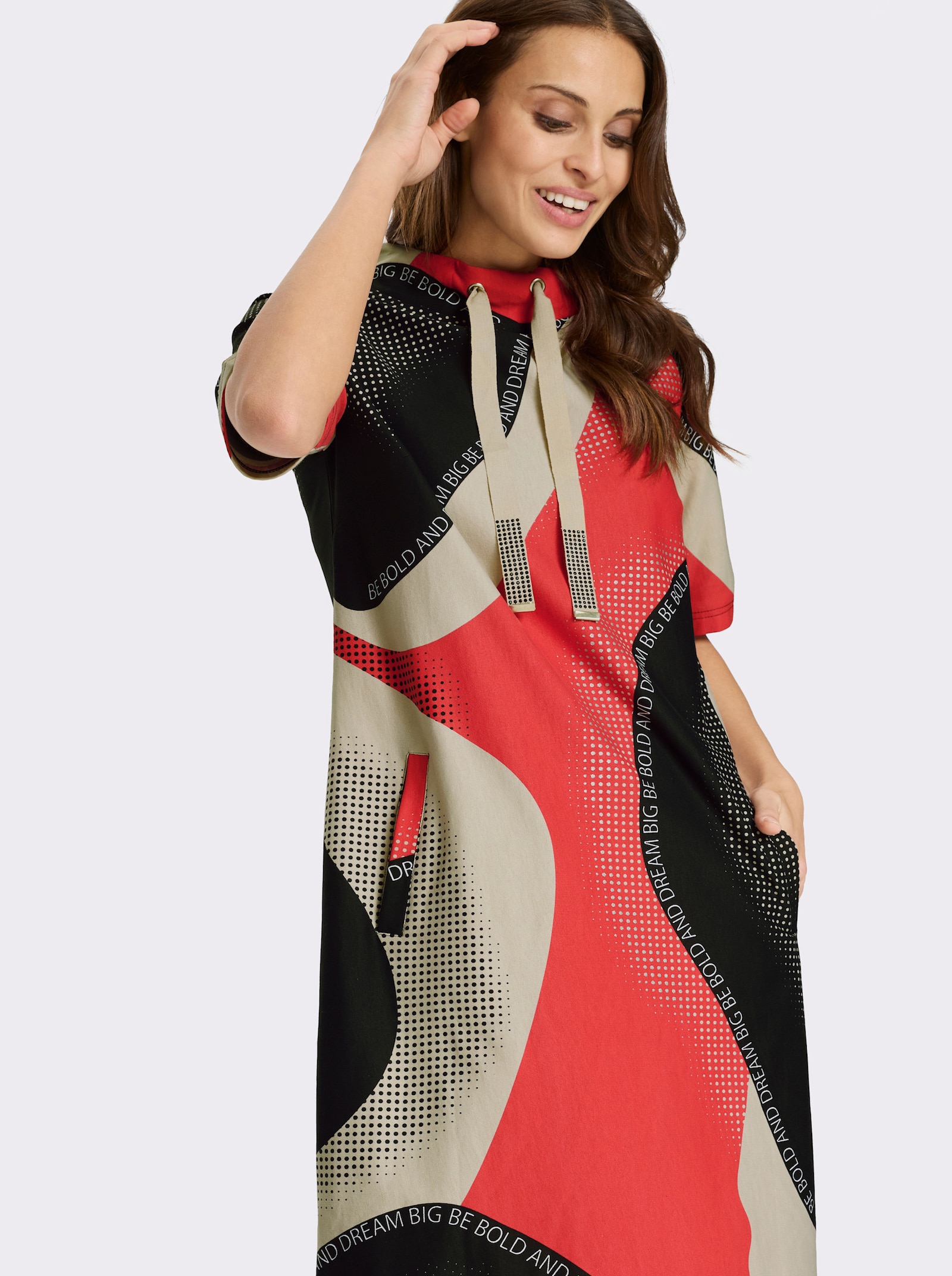 Sweatkleid mit seitlichen Taschen - erdbeere-schwarz-bedruckt