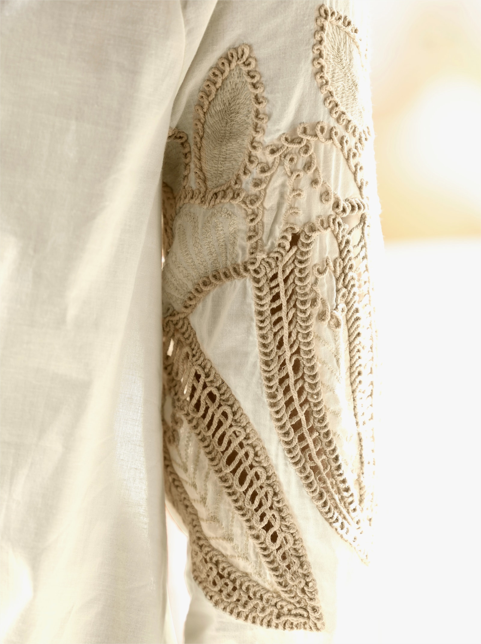 heine Katoenen blouse met geborduurde mouwen - champagne