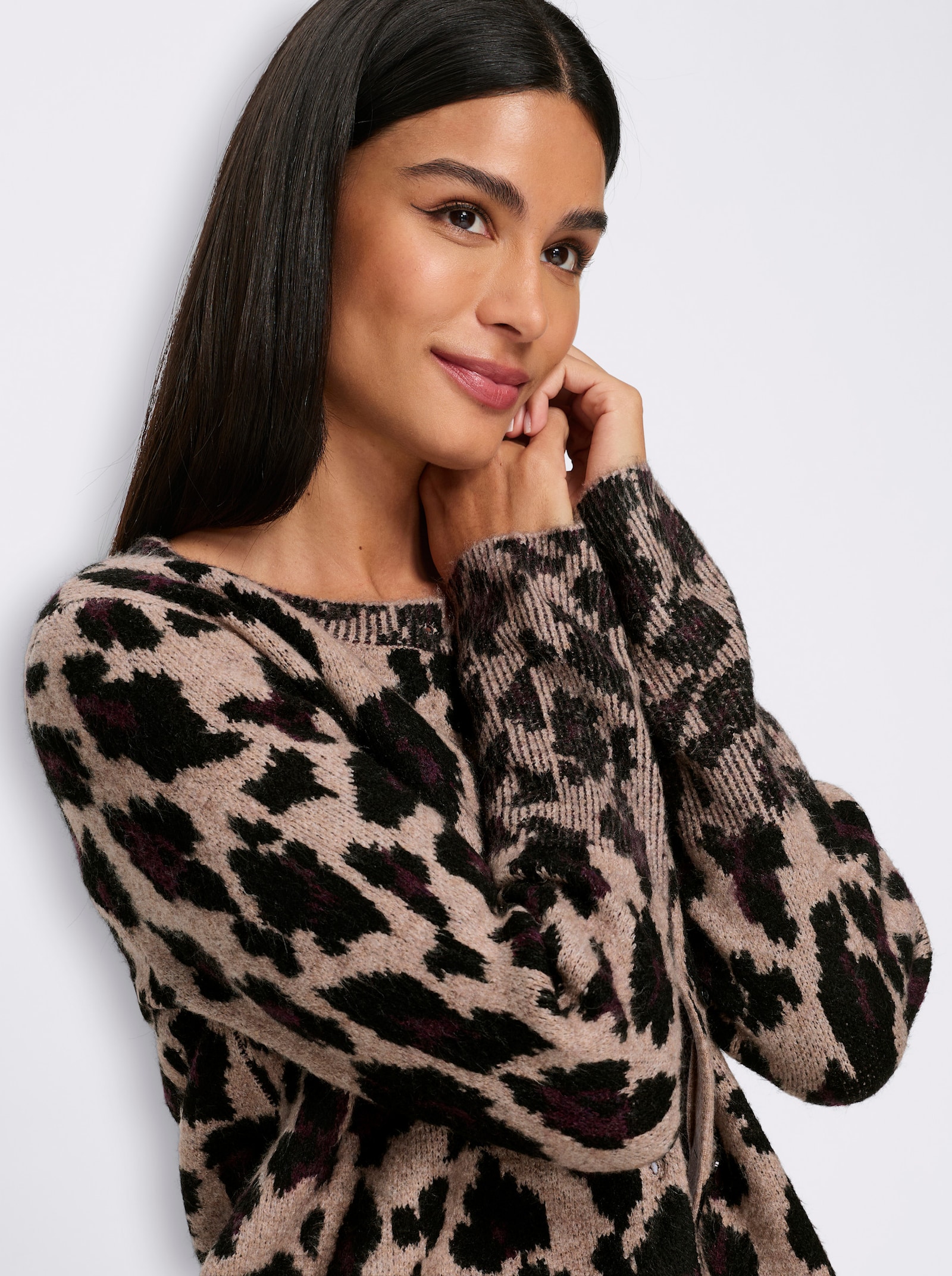 heine Jacquardstrickjacke mit Animal-Muster - sesam-schwarz-gemustert