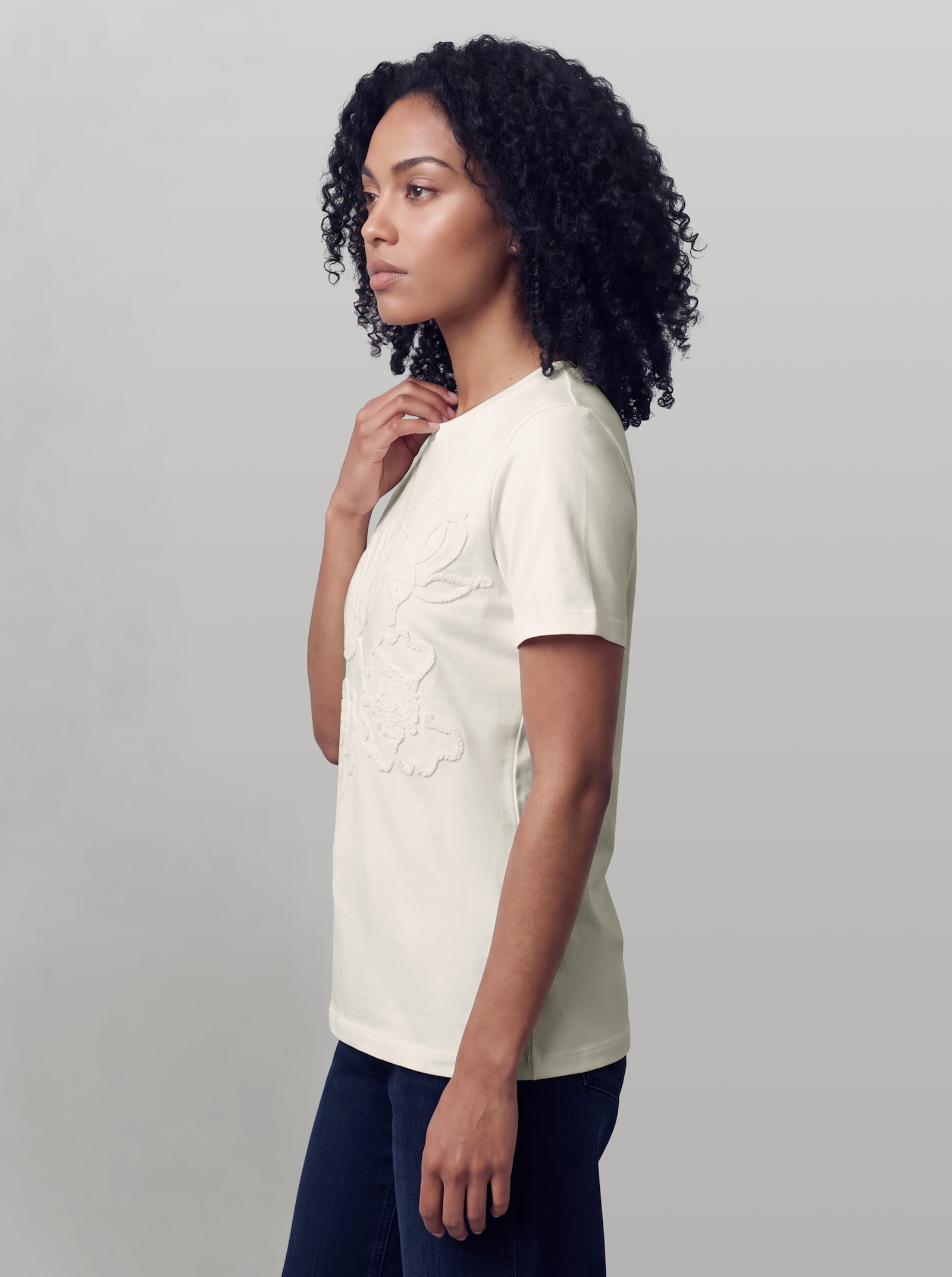 heine Kurzarmshirt mit Blumen-Applikationen - ecru