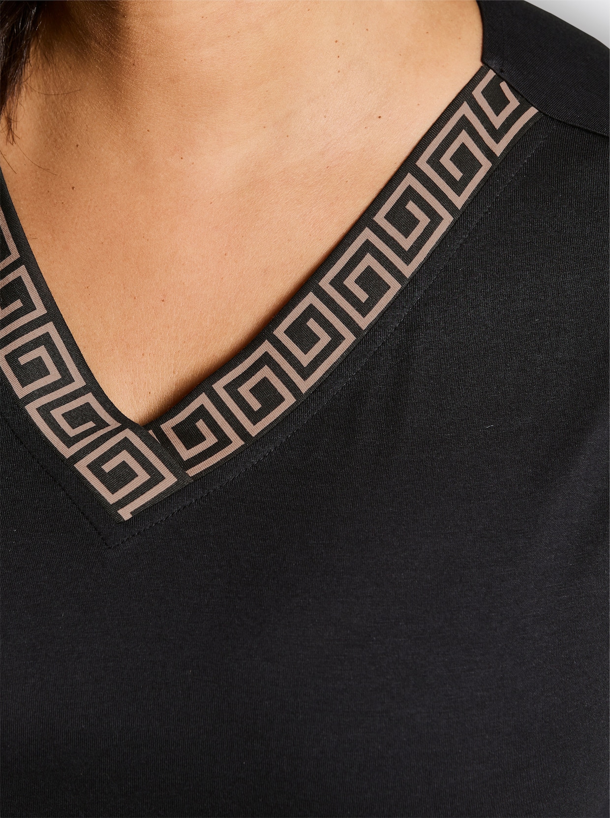 wäschepur Schlafanzug im Grafik-Dessin - schwarz-camel-bedruckt