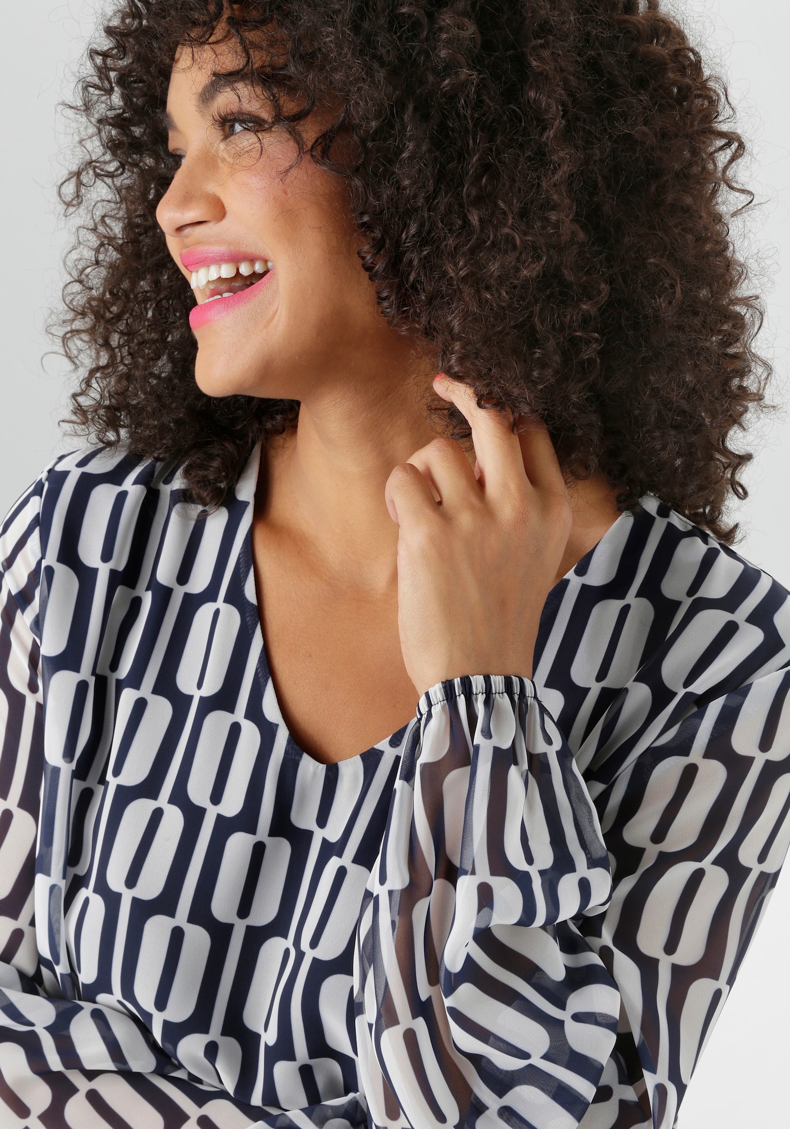 Aniston PLUS Schlupfbluse - marine-weiß