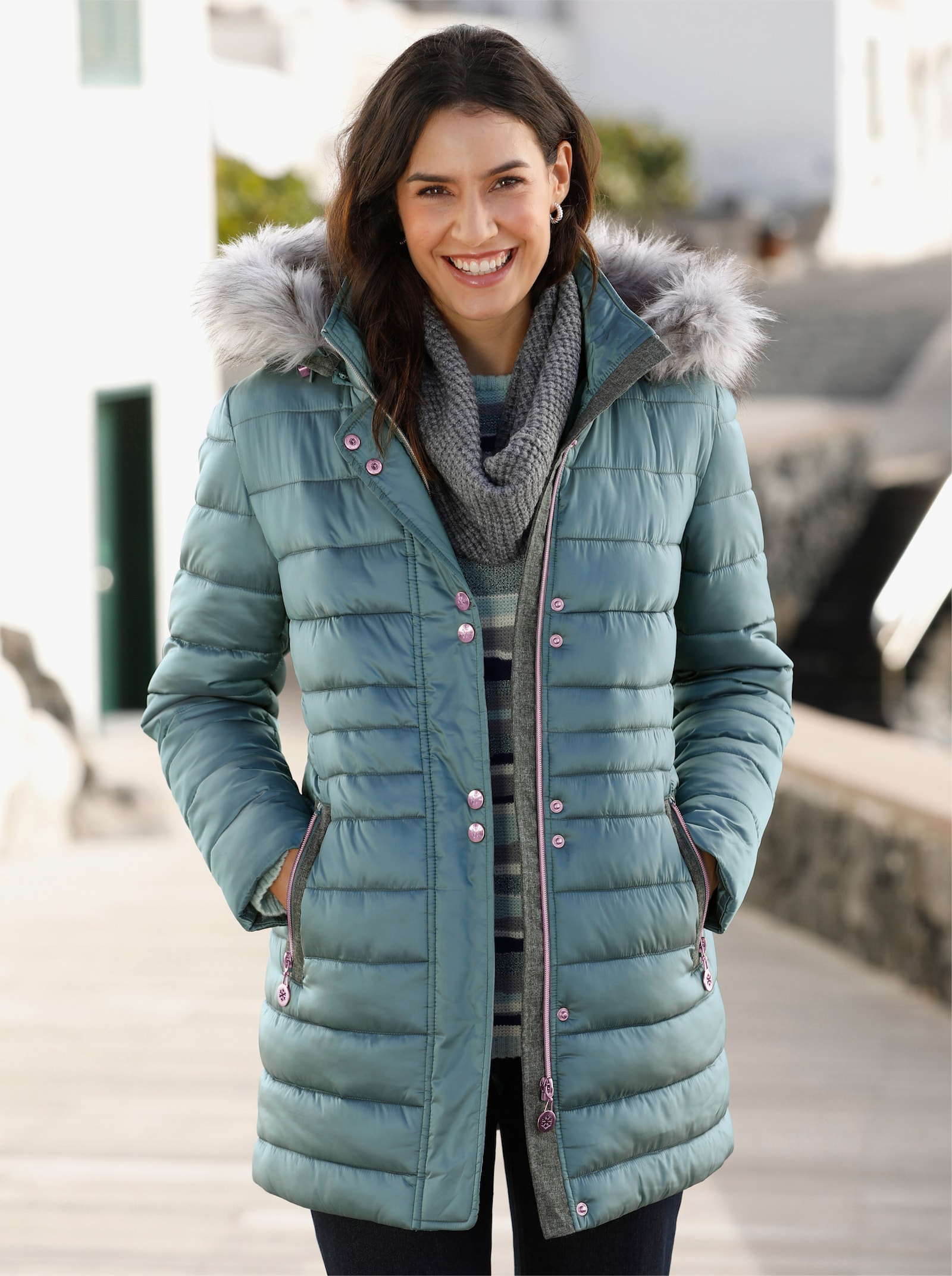 Steppjacke mit Pelz-Imitat - jade