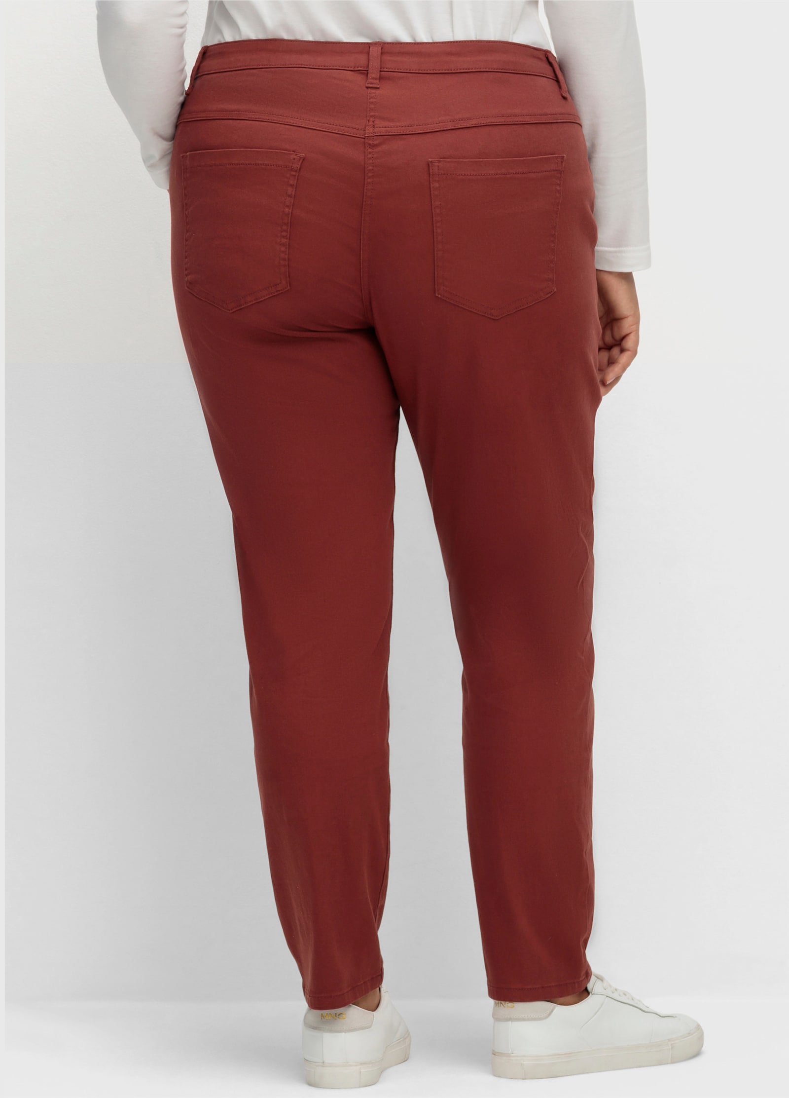 Stretch-Hose mit Passformsattel vorne und hinten - rotbraun