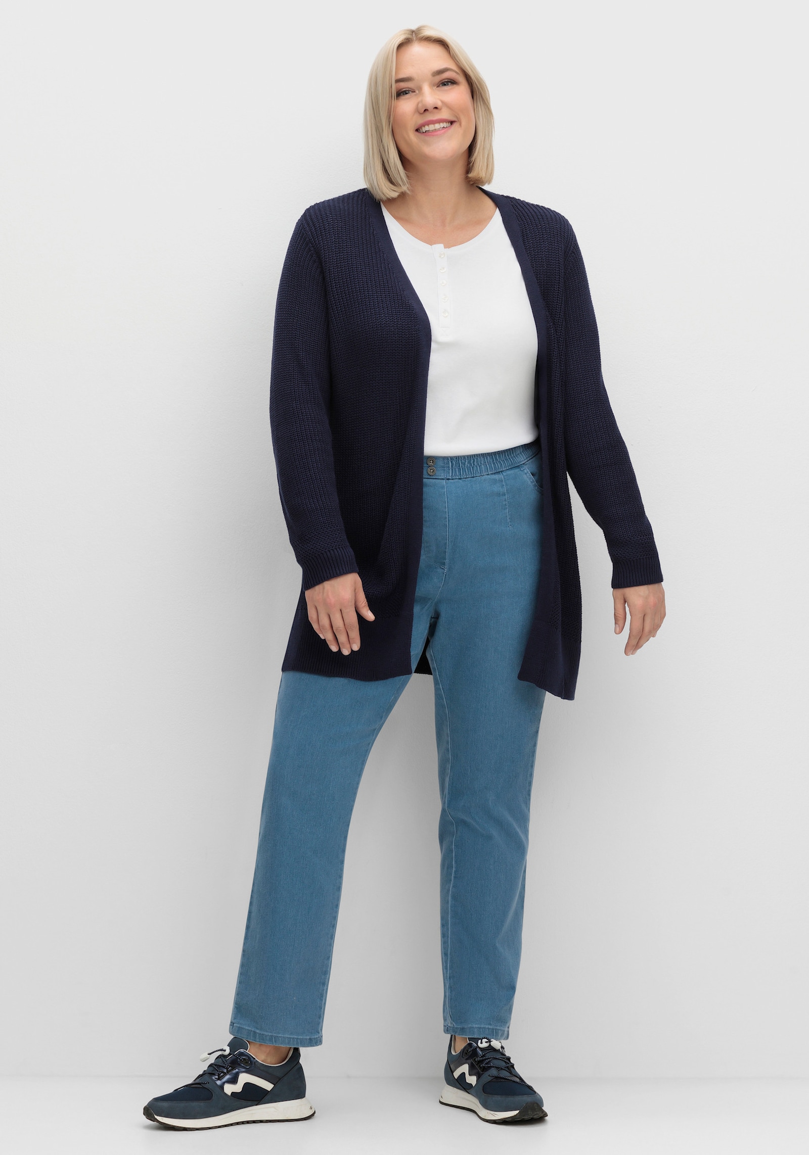 Longstrickjacke in passformgerechter Verarbeitung - marine