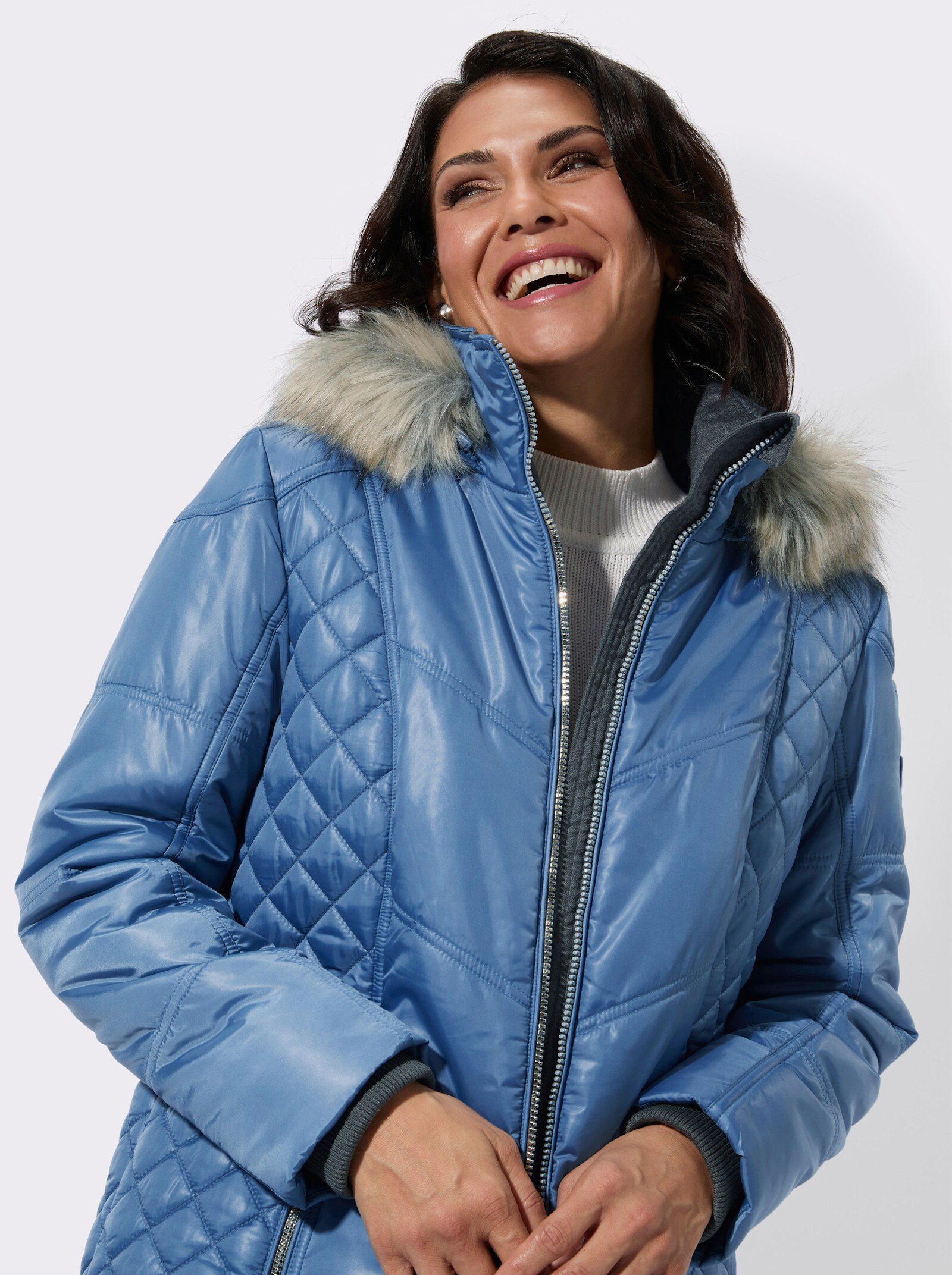 Steppjacke mit Kapuze mit Pelz-Imitat - mittelblau
