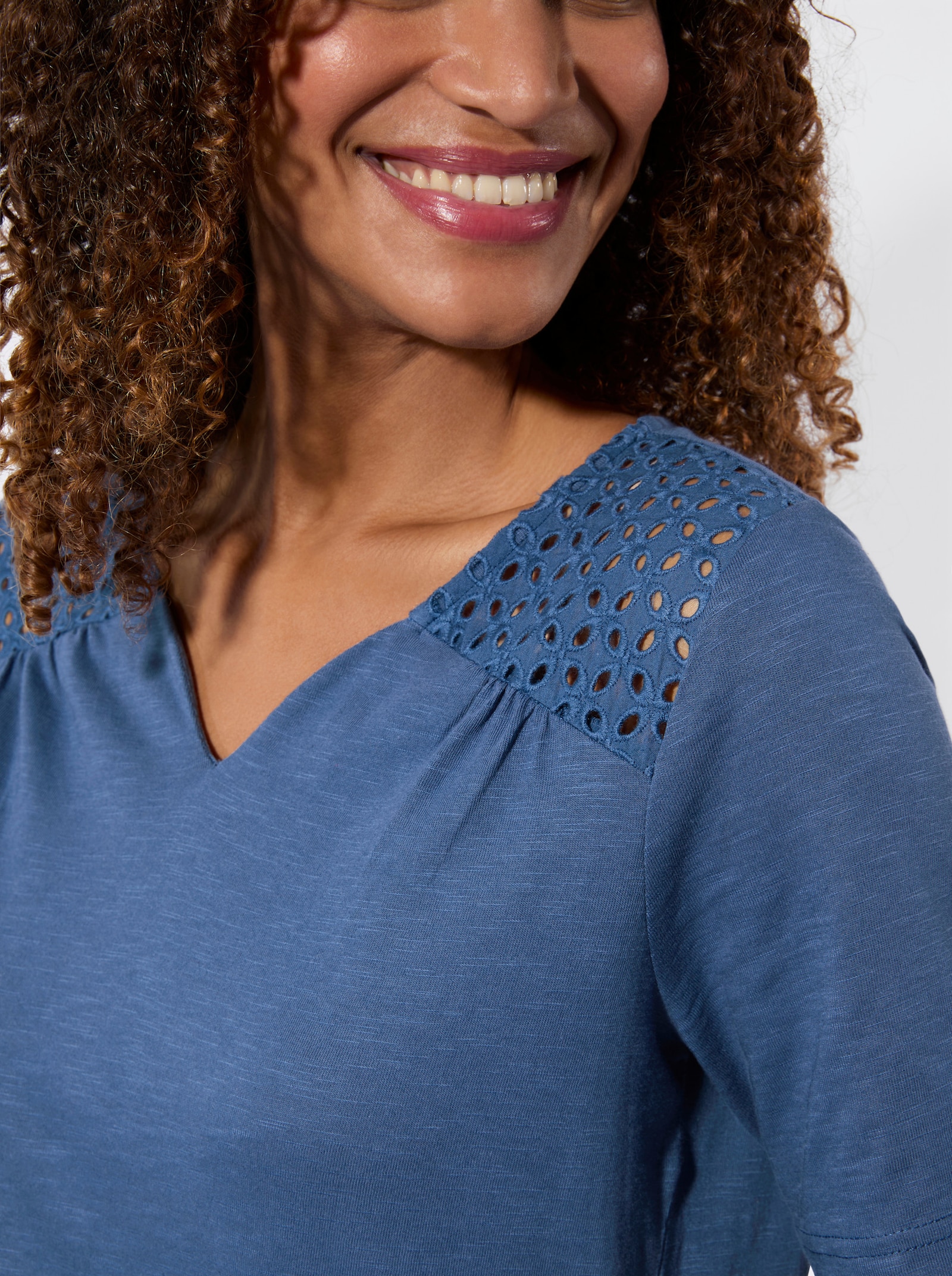 Krajkové tričko s elastickým dolním lemem - džínová modrá