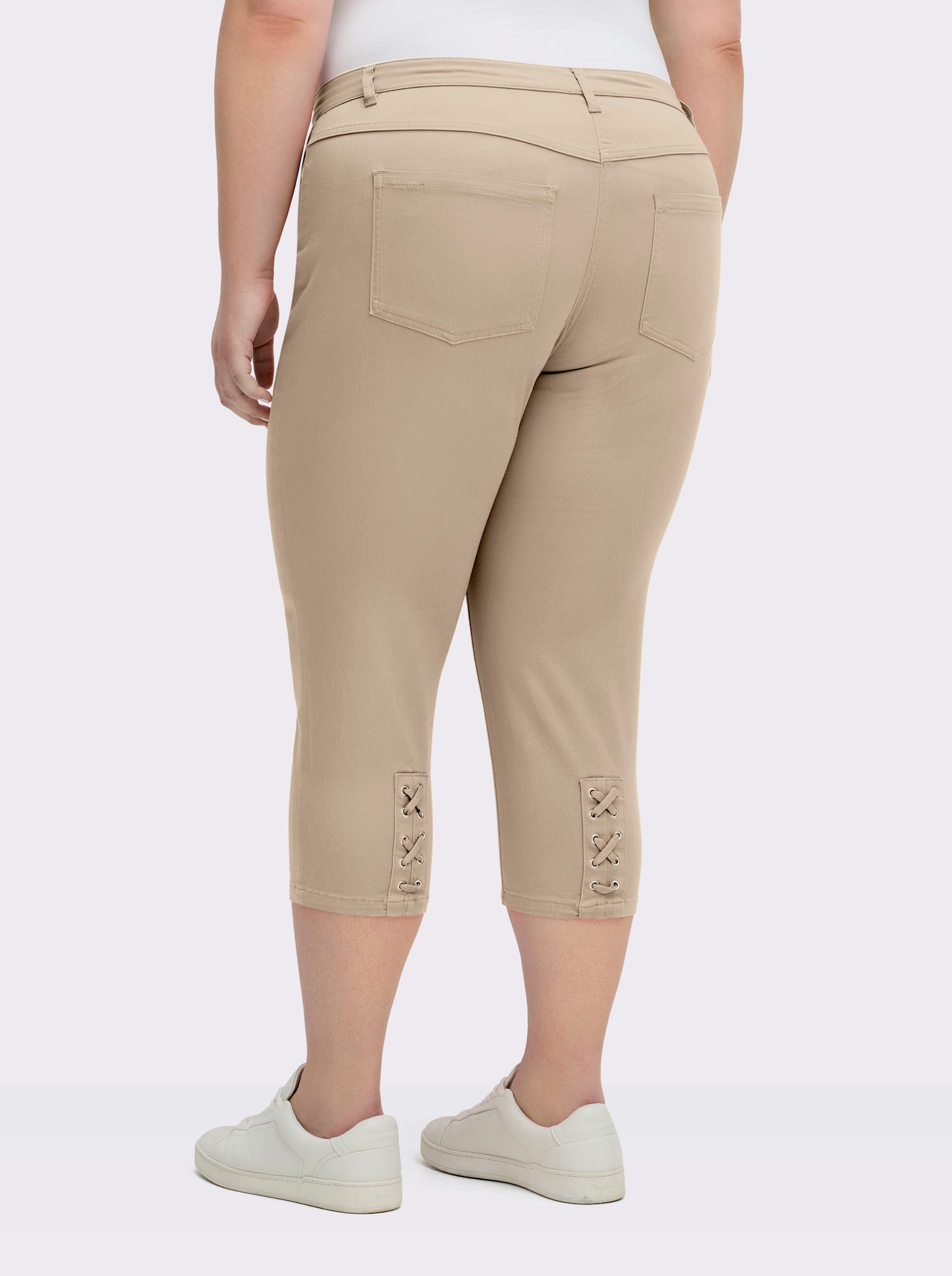 3/4-Jeans mit Bändchen-Verzierung - beige