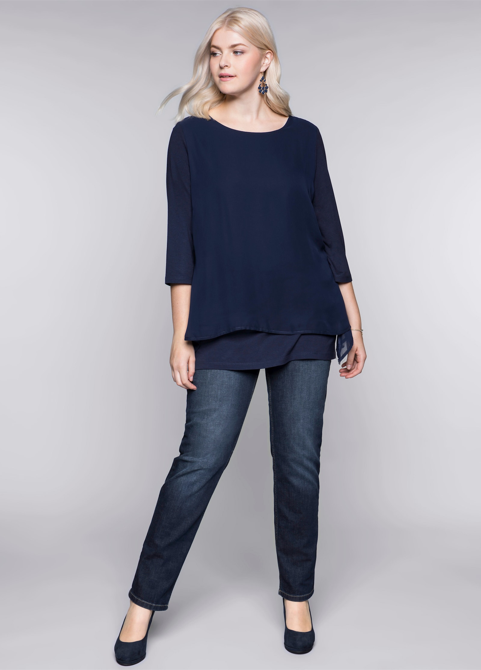 sheego Blusenshirt mit Zipfelsaum - marine